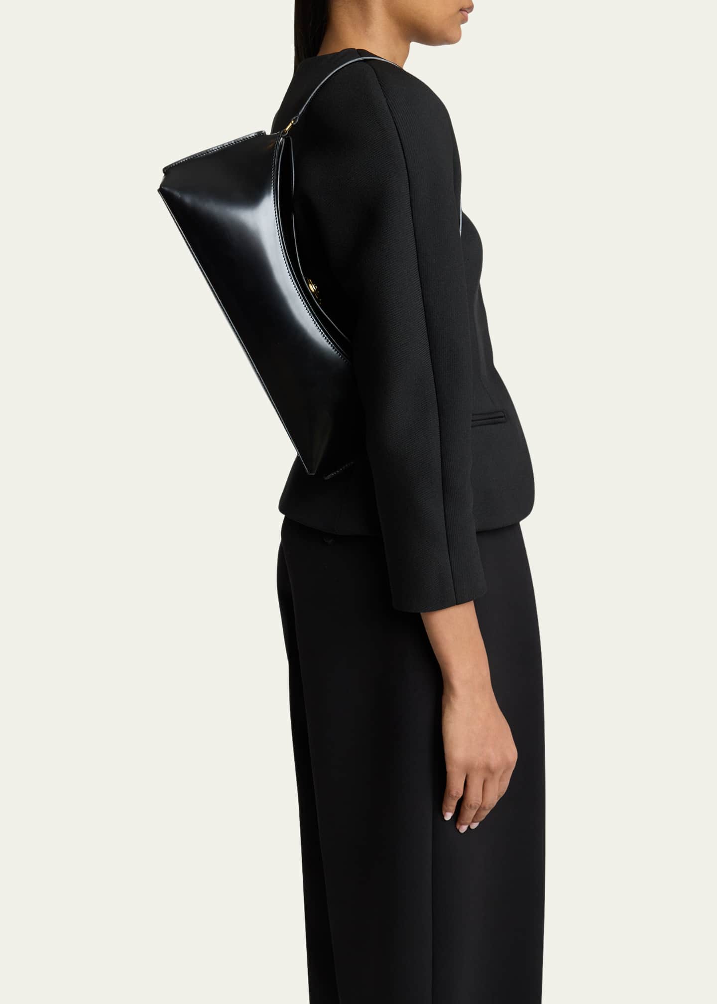 Jacquemus Le Calisso Patent Leather Shoulder Bag - Bergdorf Goodman