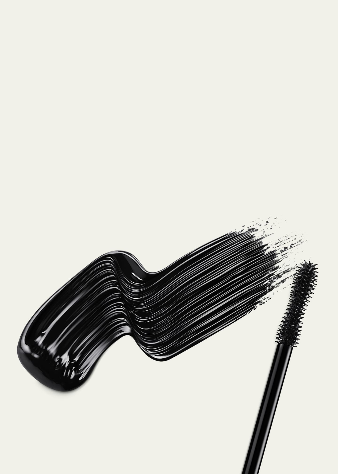DIOR Diorshow Overvolume Extreme Volume Mascara Image 2 of 5