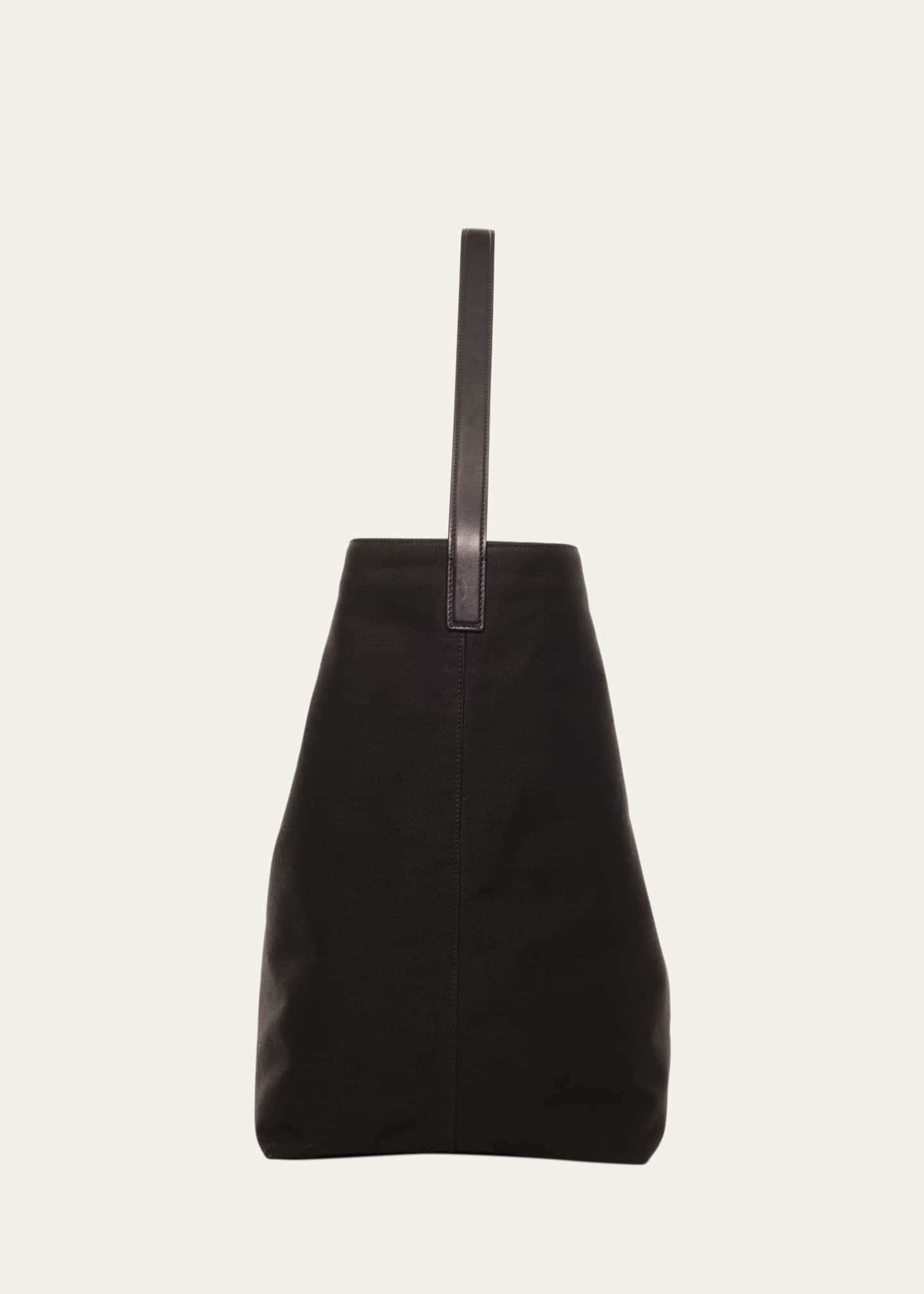 トートバッグ [The Row] Large N/S Park Tote Bag in Cotton Canvas Large N/S Park Tote Bag Brown in Leather – The Row