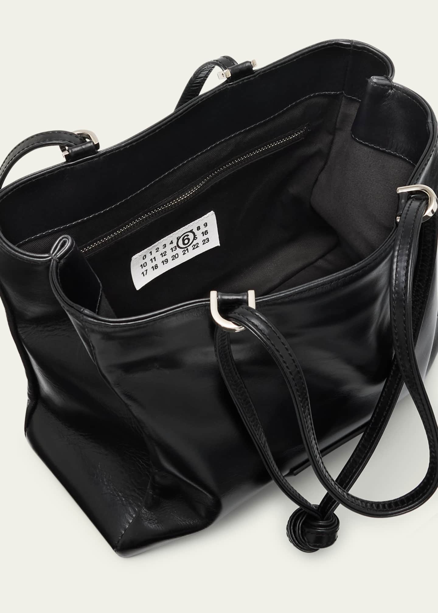 【関税＆送料込み】Maison Margiela 'East West' Black Leathe Maison Margiela - 5AC East West Leather handbag black - The