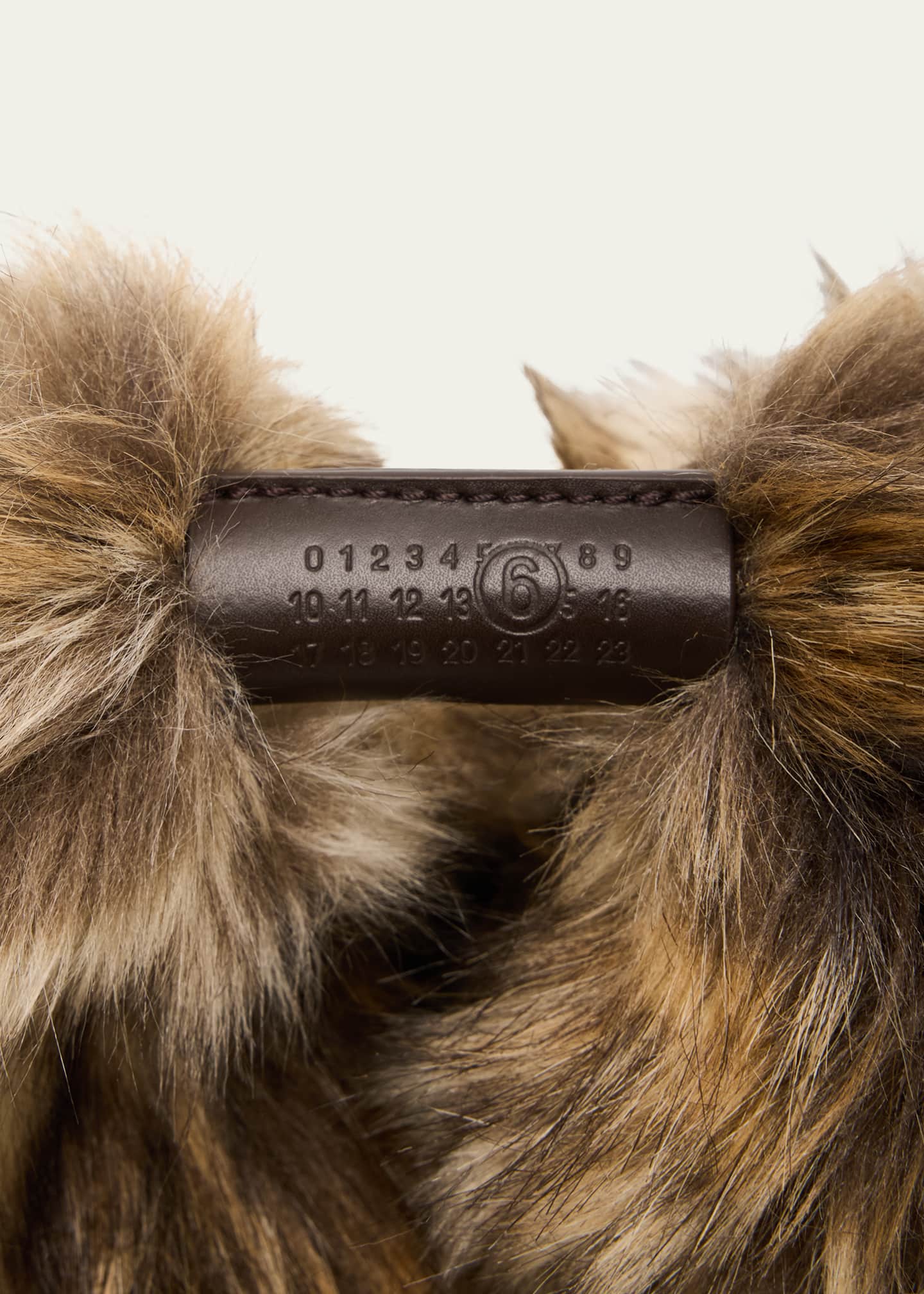 “Maison Margiela” MM6 Japanese ファーBAG MM6 Maison Margiela Classic Japanese faux-fur Tote Bag