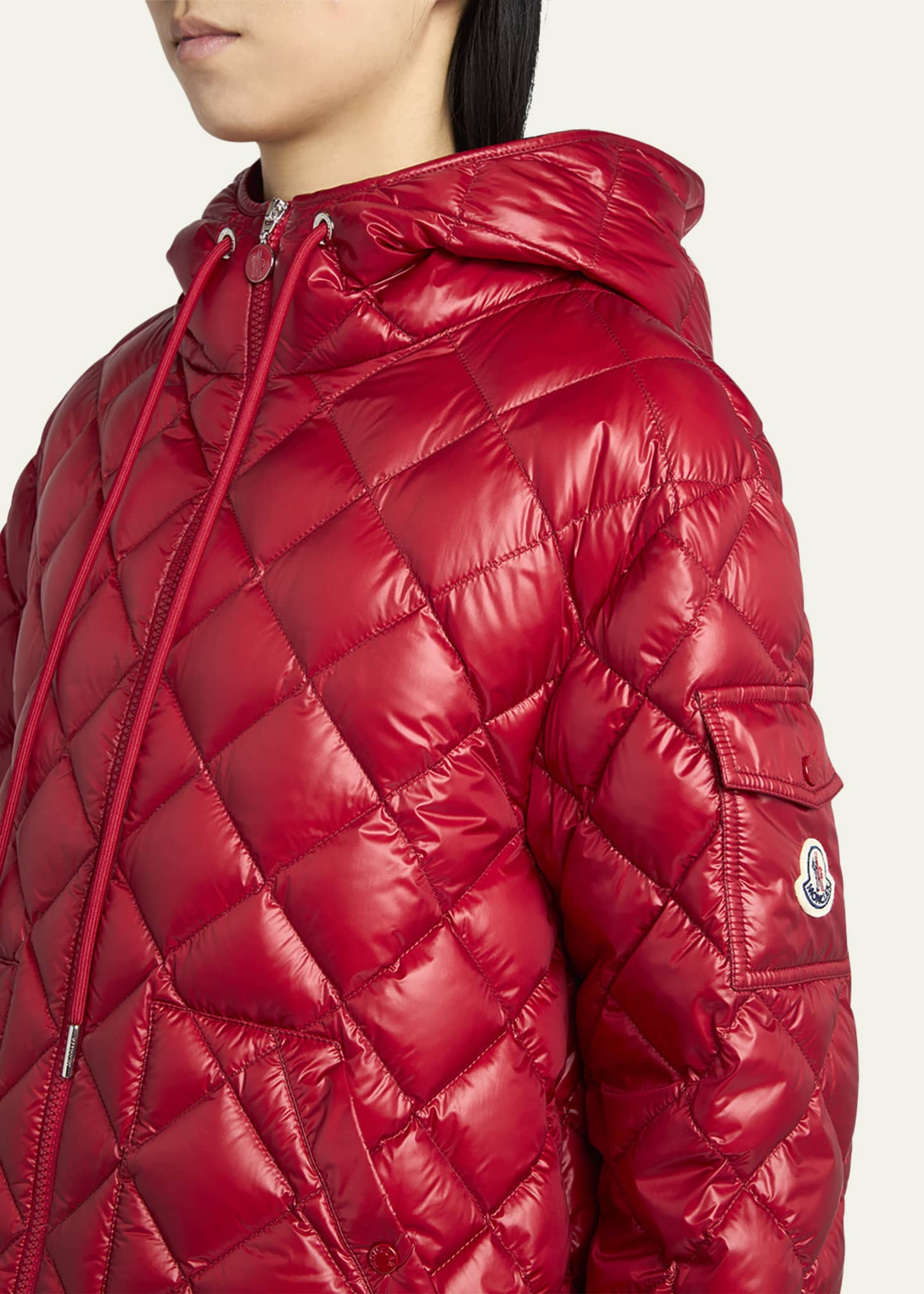 MONCLER レッド フード付きジャケット 6 Moncler Short Padded Down Jacket - Bergdorf Goodman