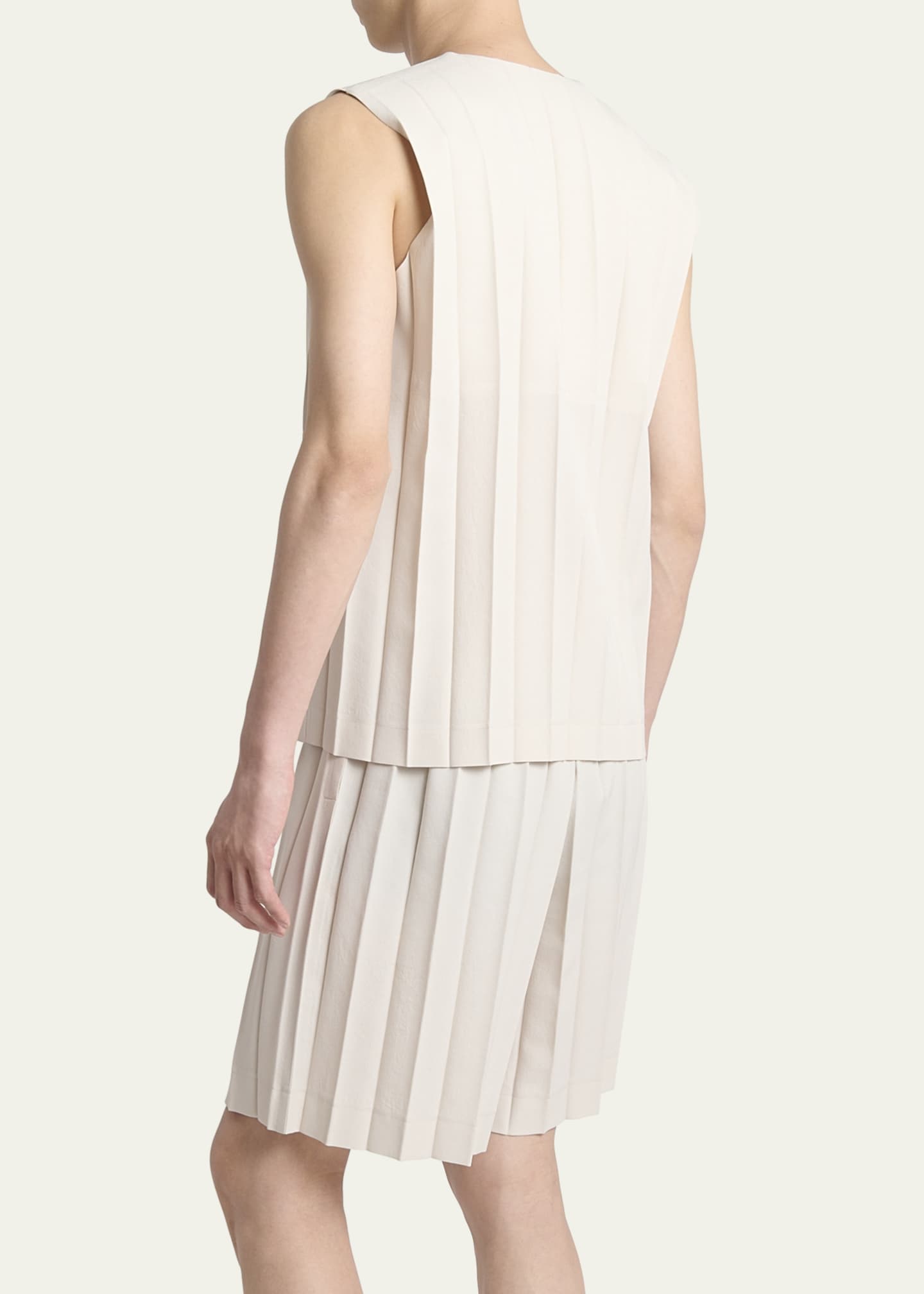 homme plisse EDGE ENSEMBLE セットアップ アイテムのご紹介「EDGE ENSEMBLE」 – isseymiyake.com