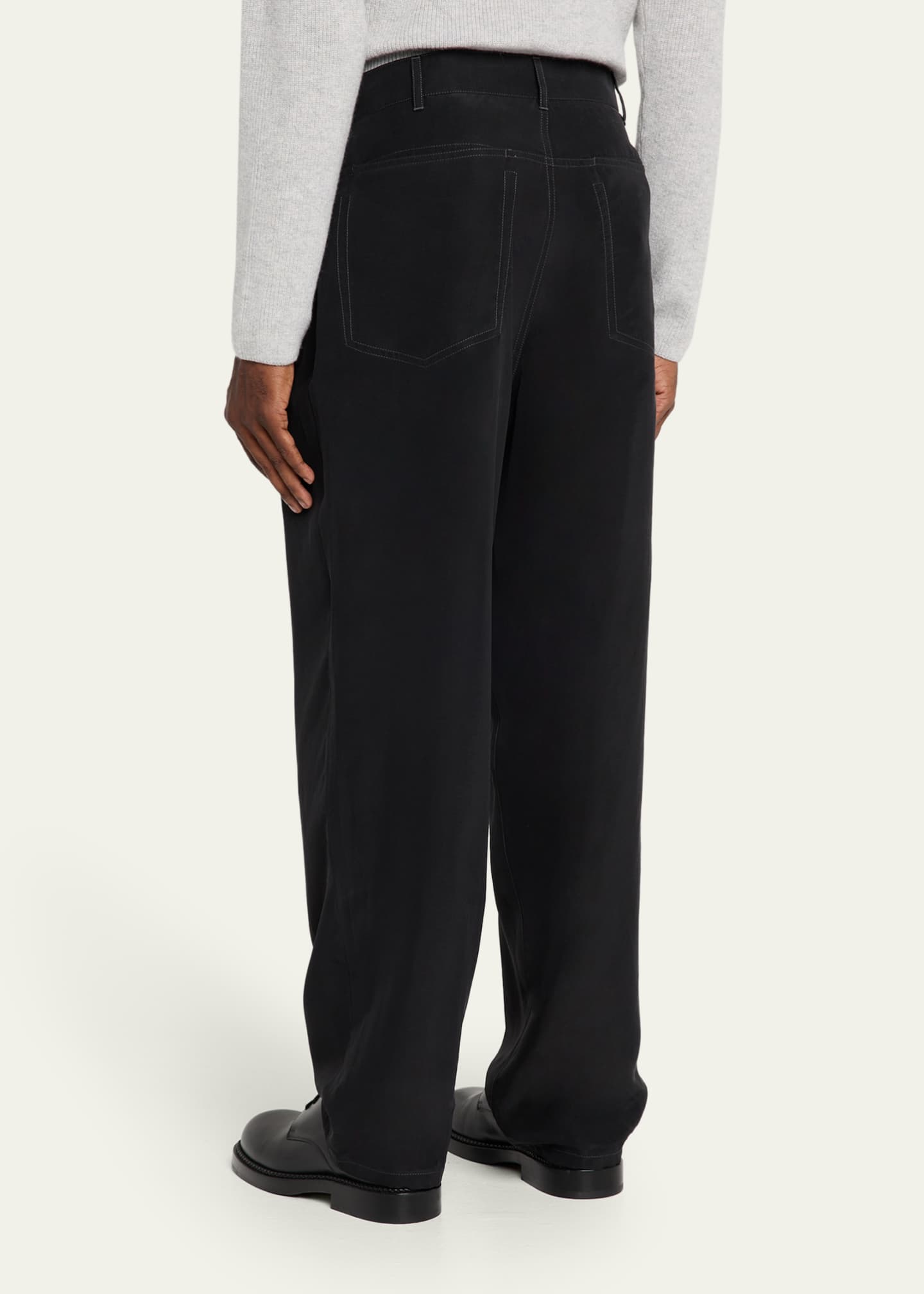 Giorgio Armani Men's Lyocell Relaxed-Fit Pleated Trousers Image 3 of 5