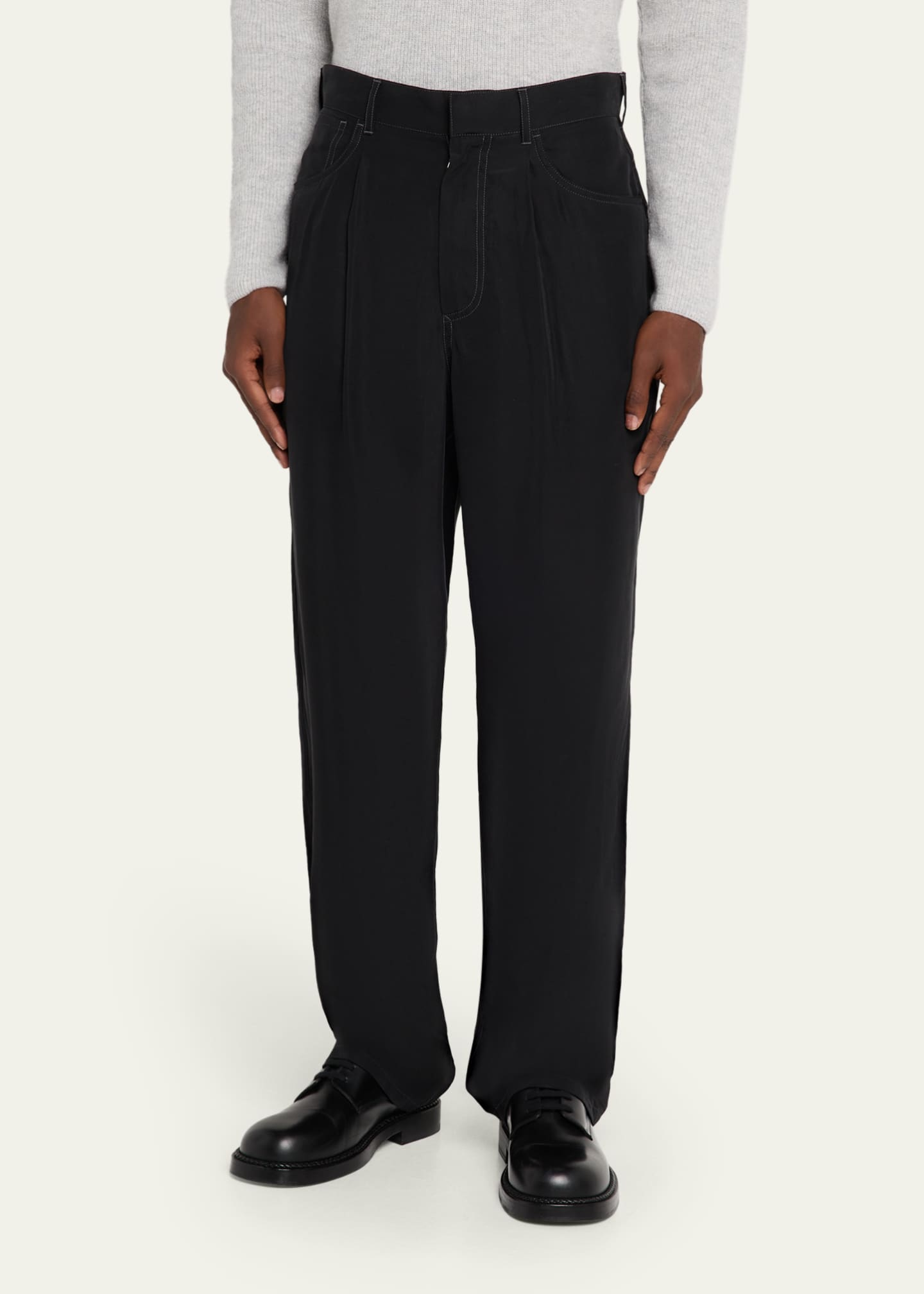 Giorgio Armani Men's Lyocell Relaxed-Fit Pleated Trousers Image 4 of 5