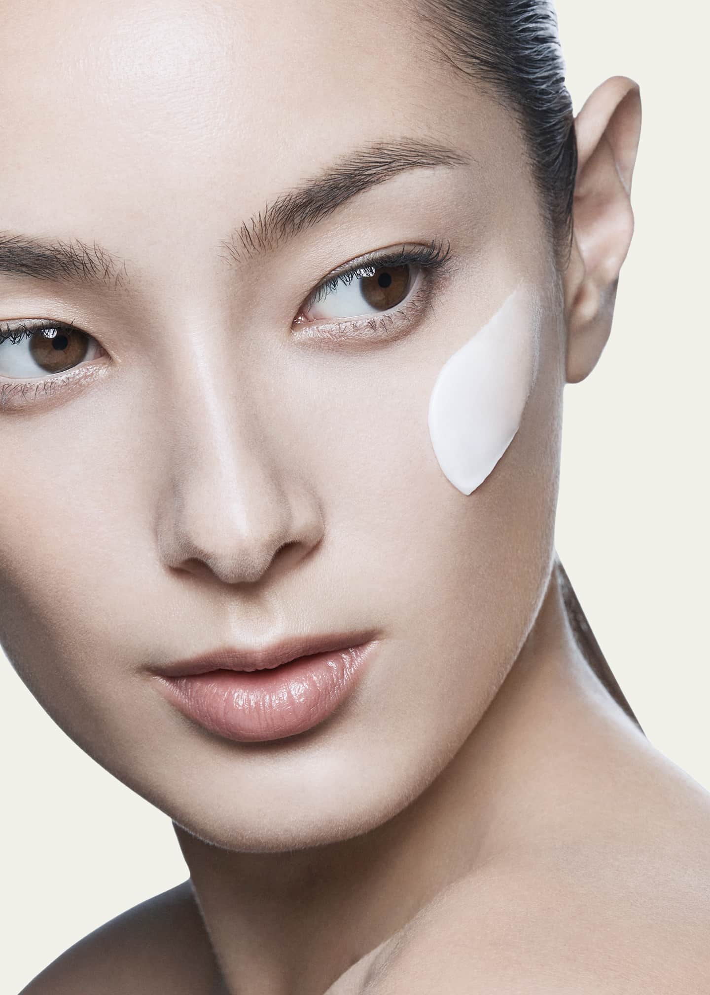 AP Beauty M.D. Dual Repair Lift Cream Mini Image 4 of 4