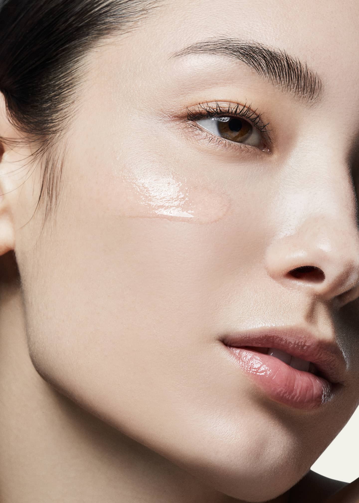 AP Beauty Prime Reserve Retrinity Serum Image 4 of 4
