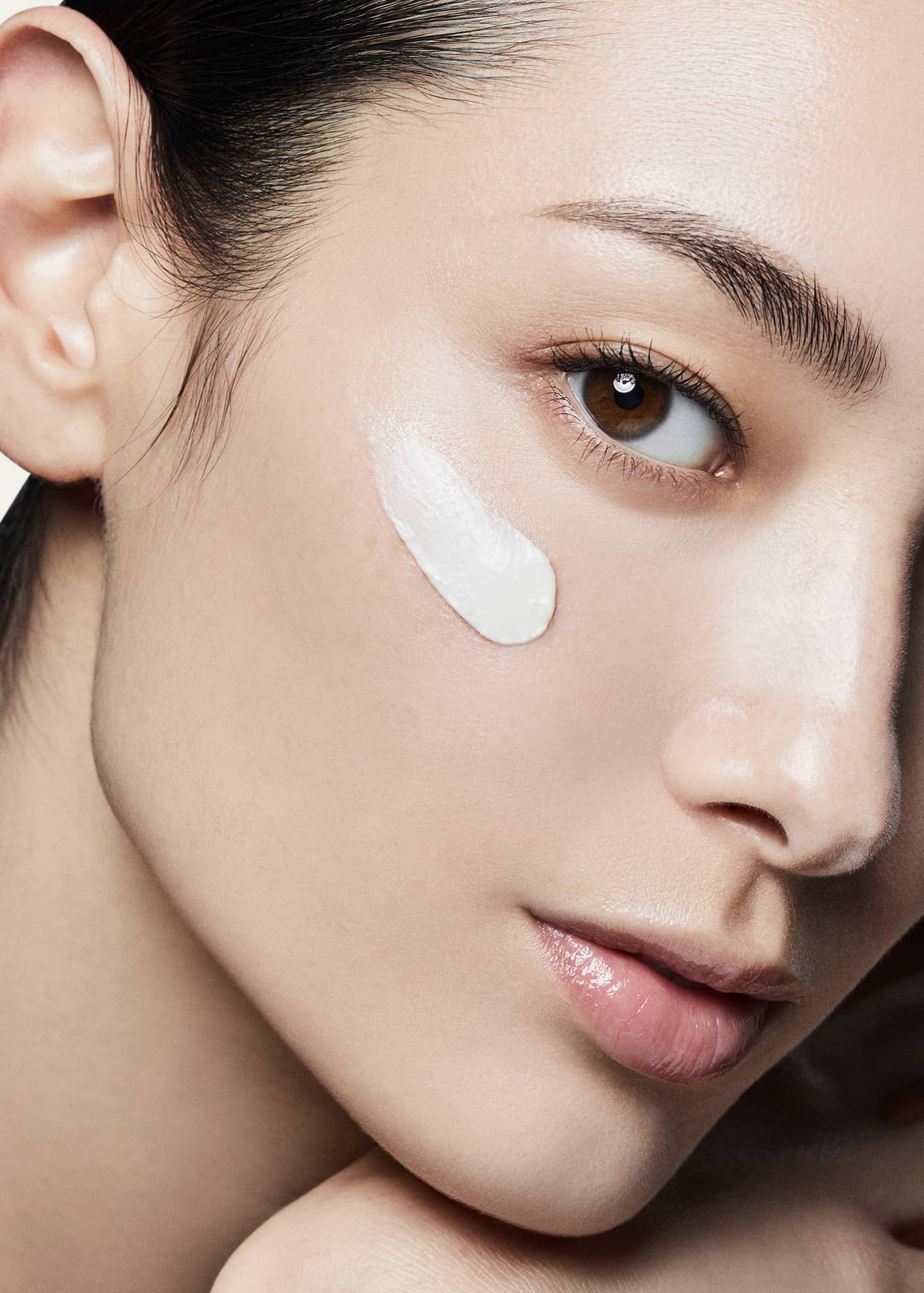 AP Beauty Prime Reserve Retrinity Cream Image 3 of 3