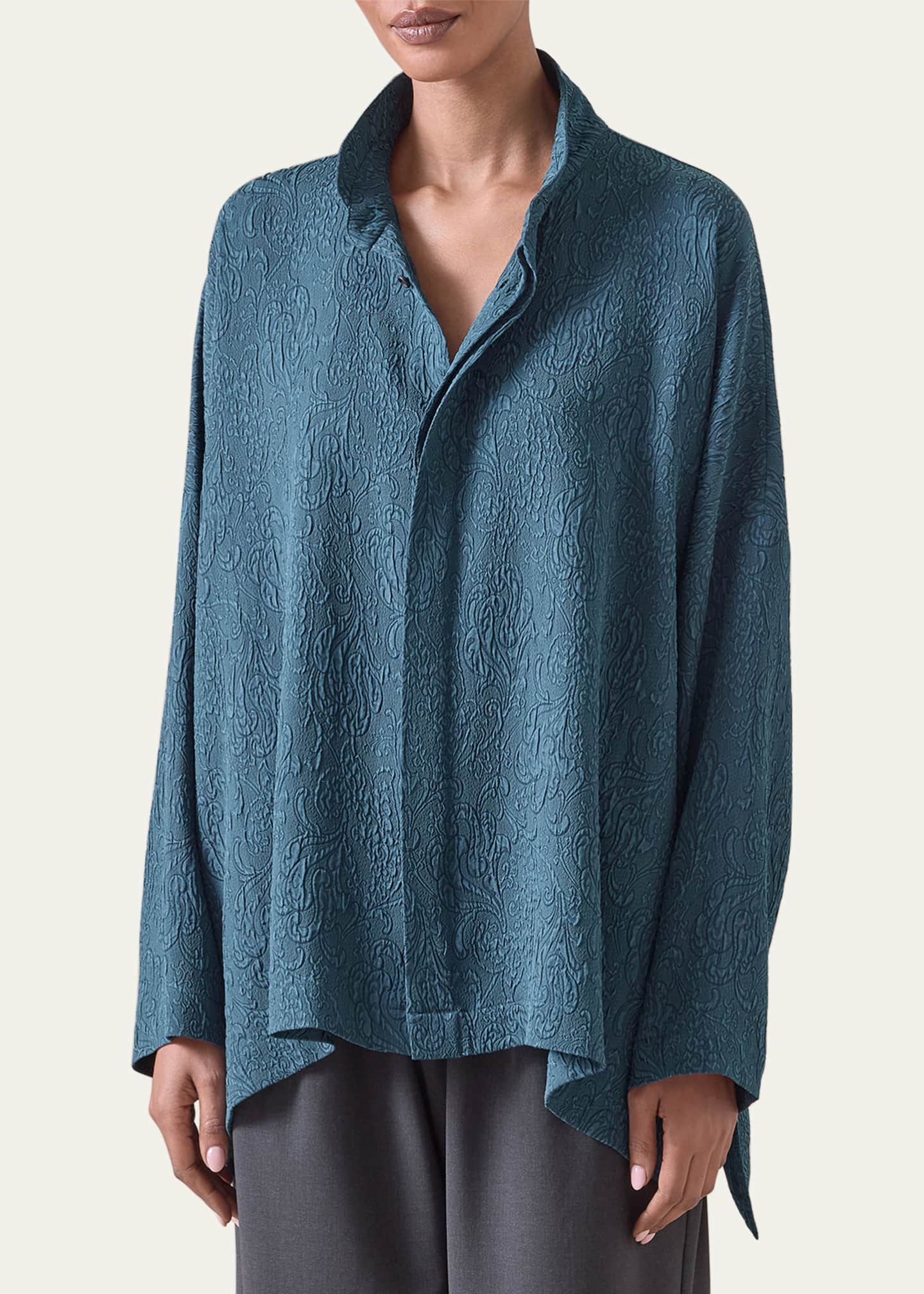 Eskandar Wide Longer-Back Double Stand Collar Shirt (Mid Plus Length) Image 2 of 5