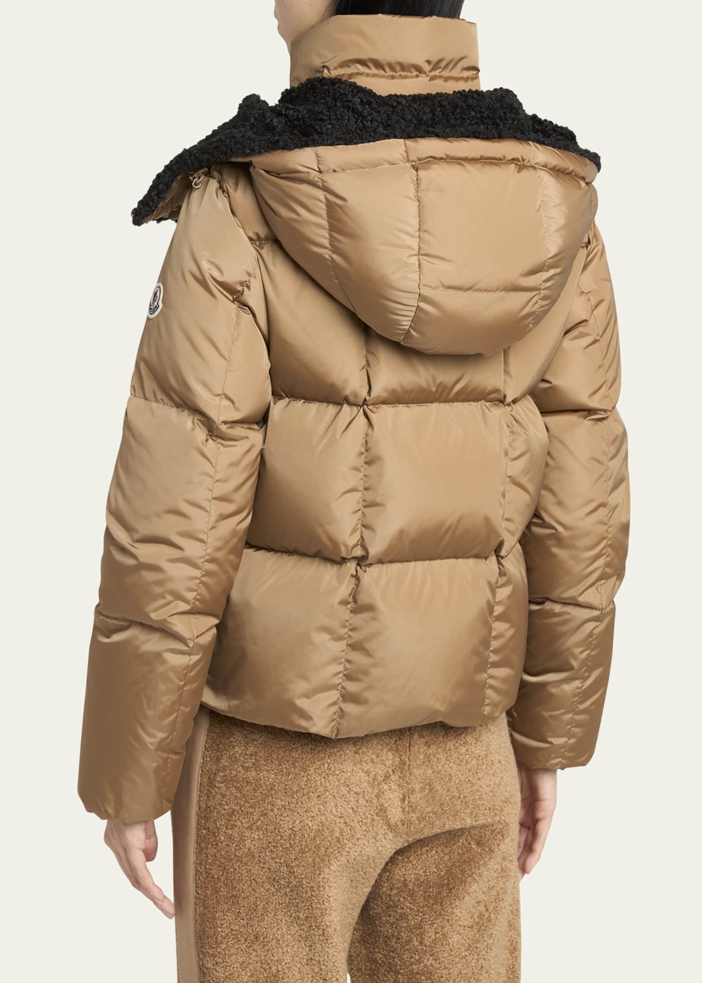 Castelnou Square-Quilted Short Down Jacket with Detachable Hood