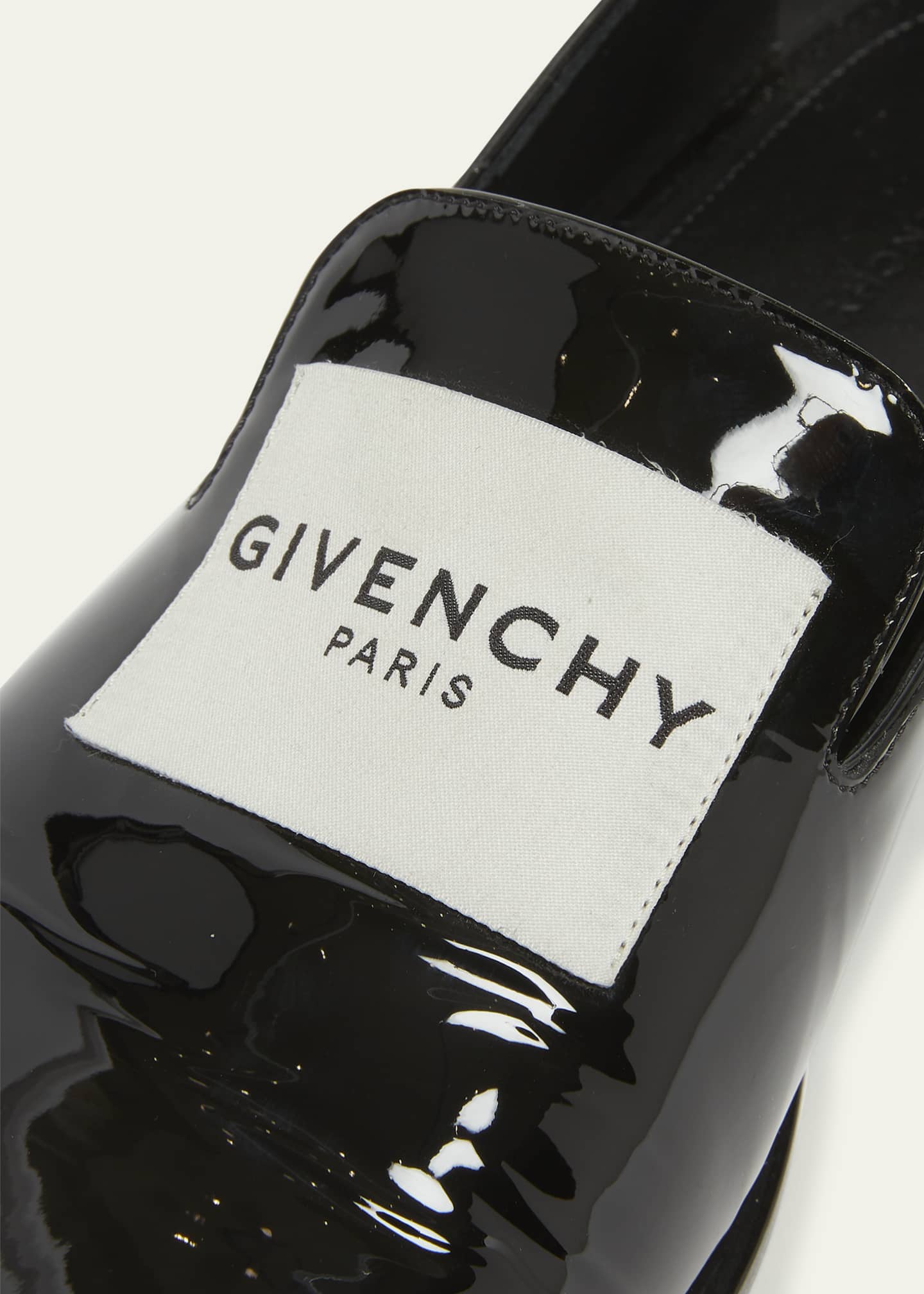 シューズ・サンダルその他 Givenchy Black patent leather tuxedo loafers Givenchy Patent Leather Tuxedo Loafers - Bergdorf Goodman