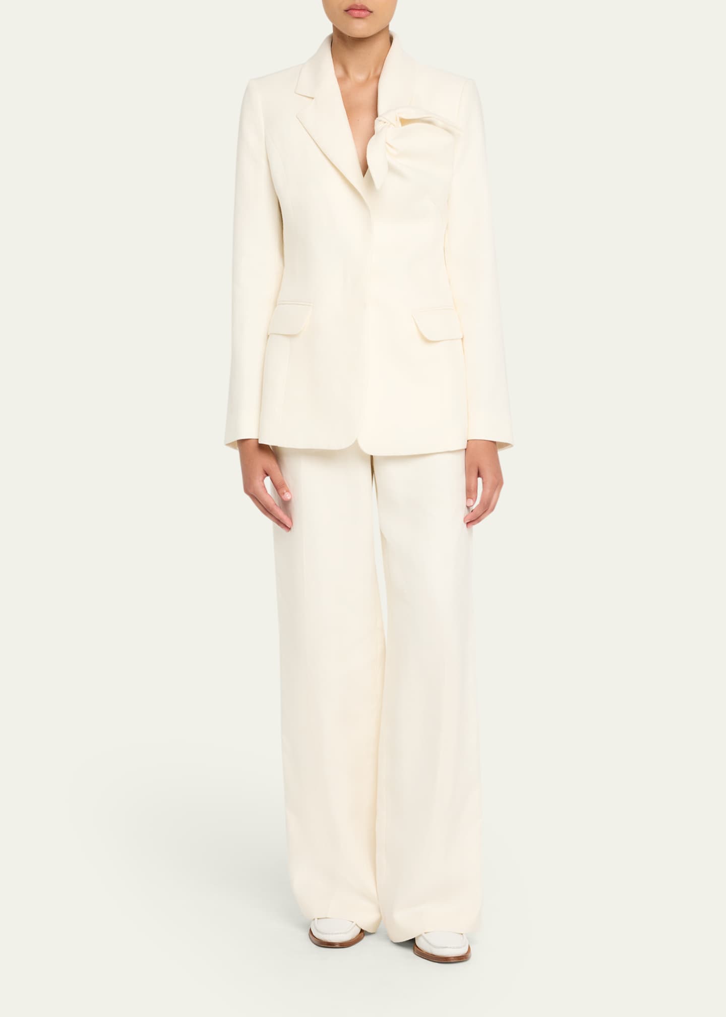Gabriela Hearst Oslo Knot Single-Breasted Linen Blazer Image 2 of 5