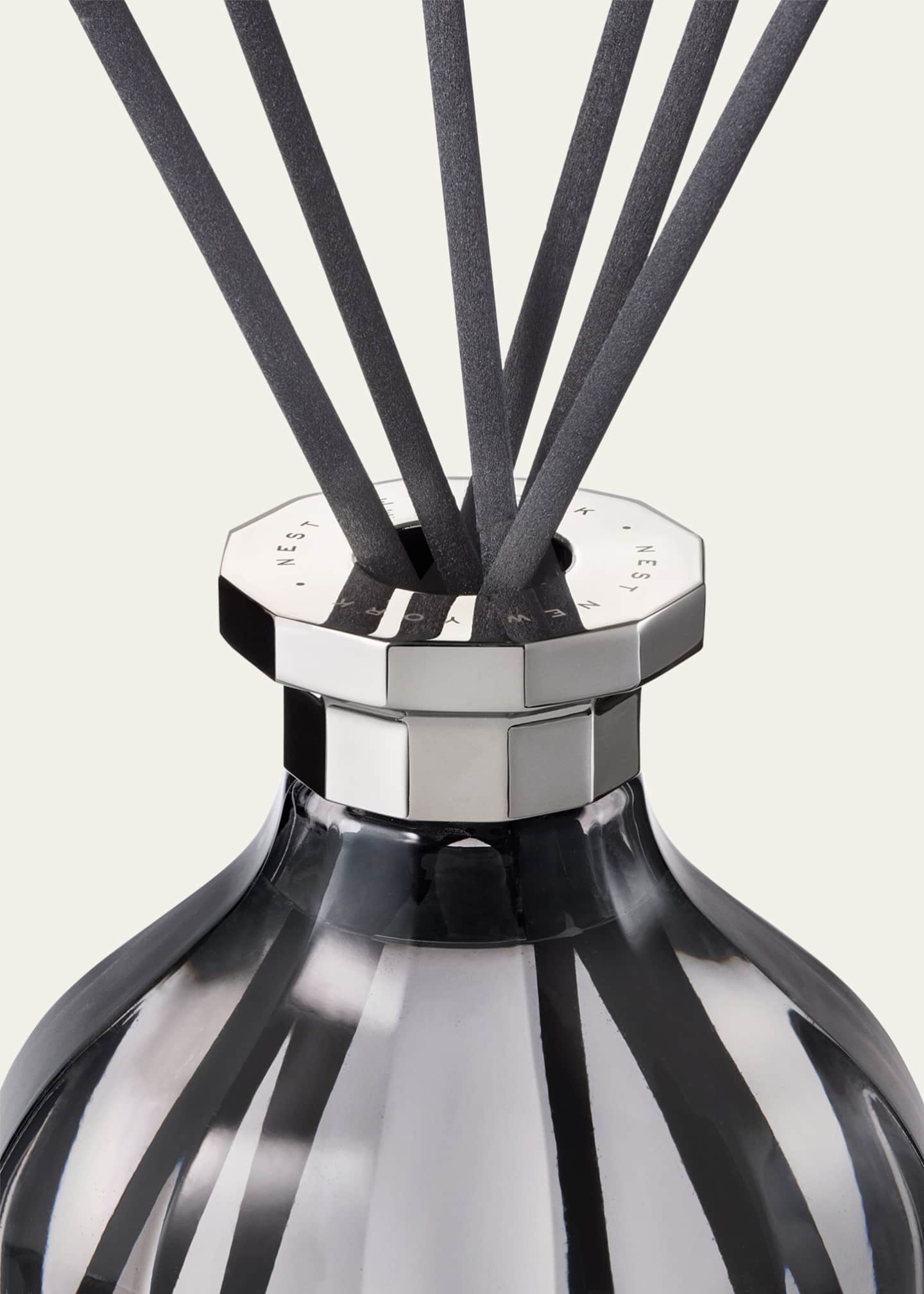 NEST New York VOYAGES Opulent Osmanthus Diffuser, 16.9 oz. Image 3 of 4