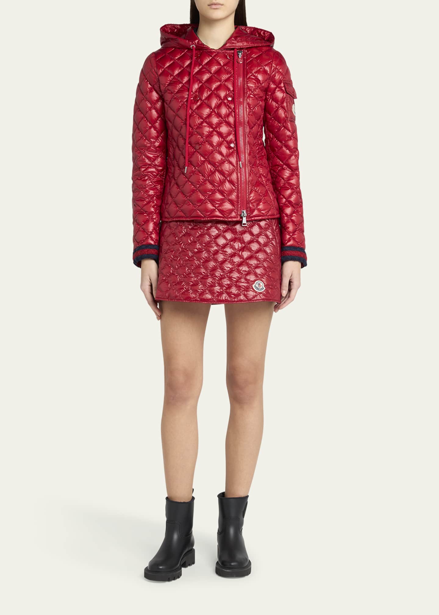 スカート MONCLER Diamond quilted miniskirt Moncler diamond-quilted Mini A-line Skirt | Red | FARFETCH