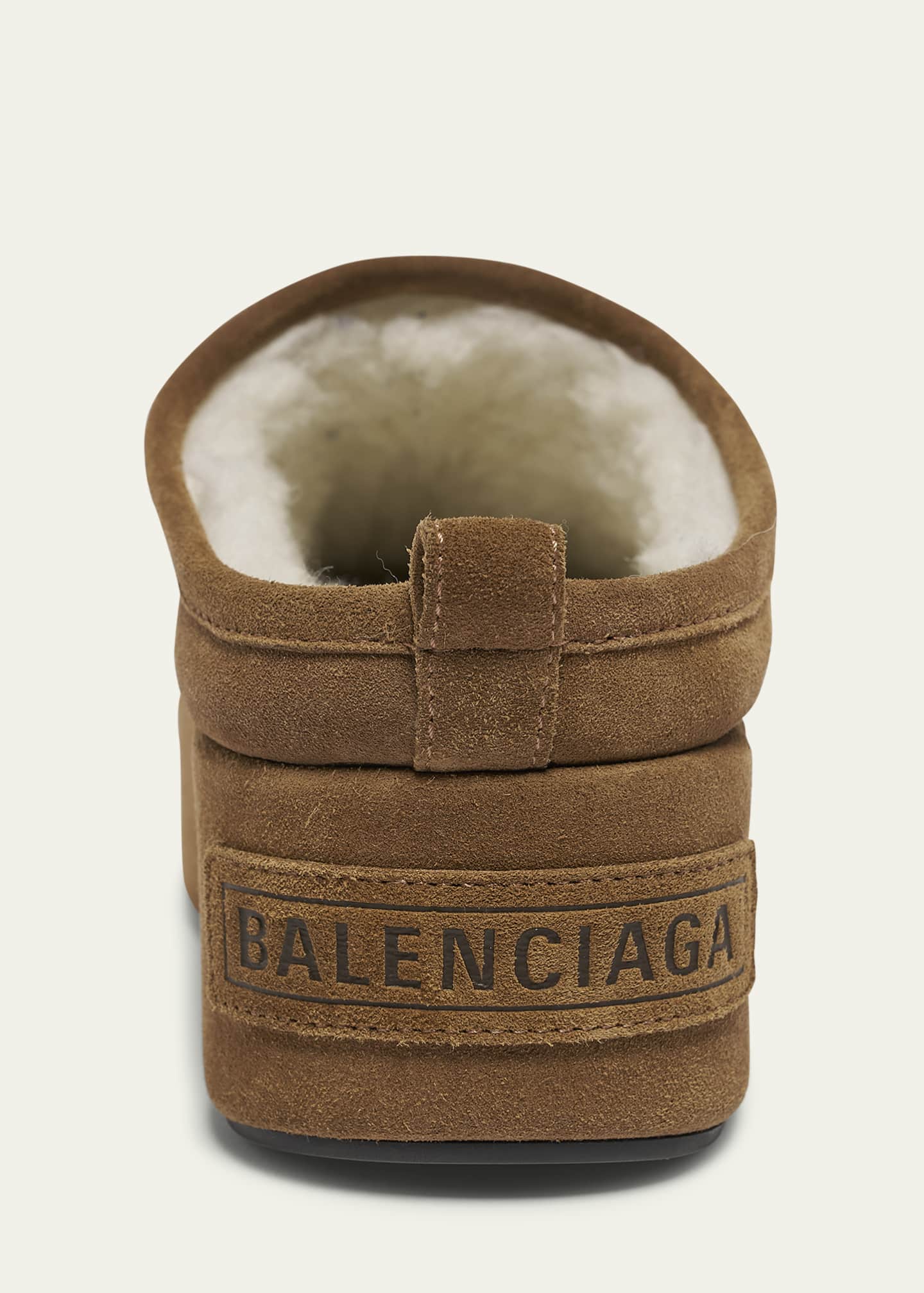 サンダル・ミュール BALENCIAGA Camel suede Alaska Soft slippers Women's Alaska Slipper in Beige | Balenciaga US