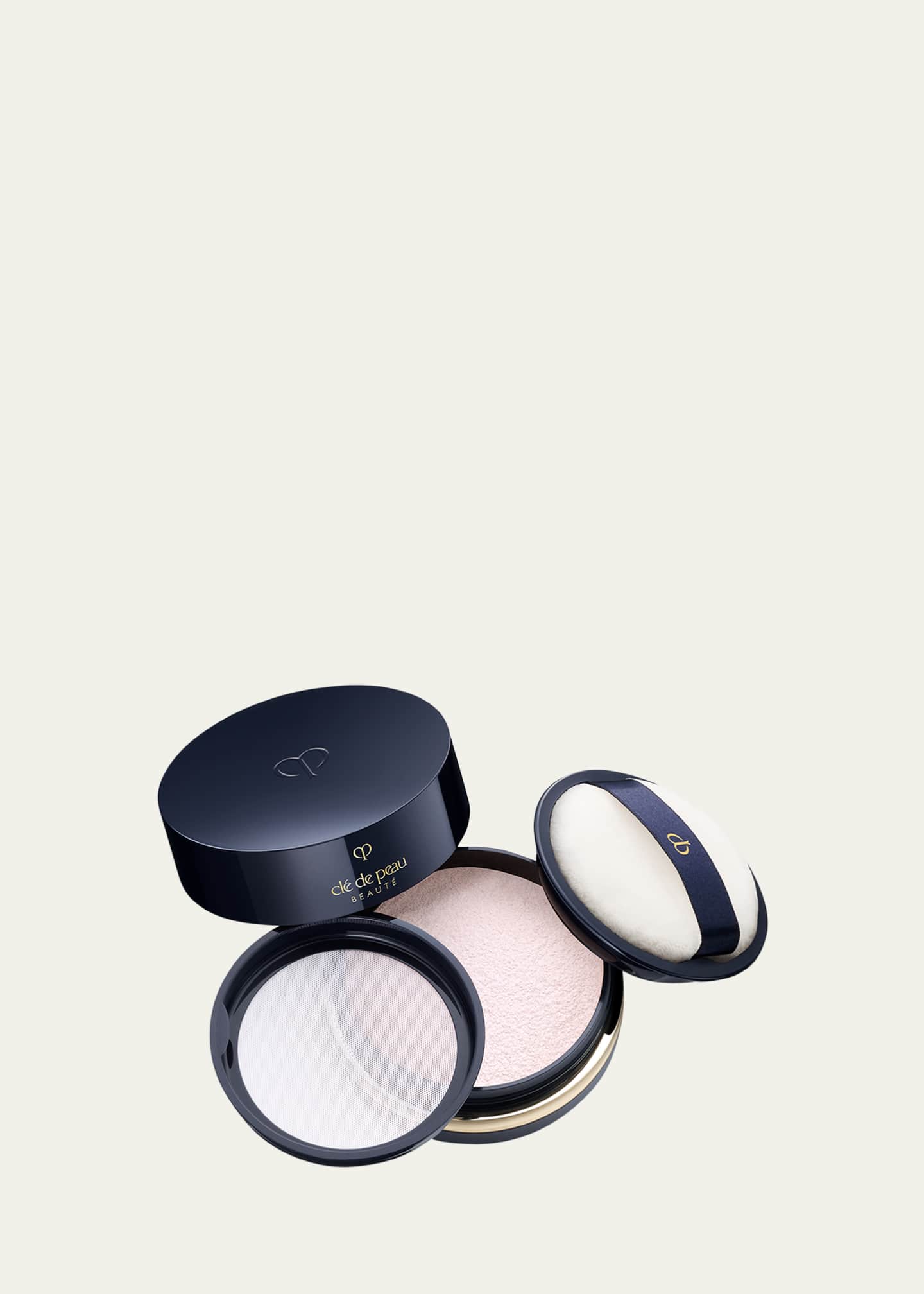 Cle de Peau Beaute Translucent Loose Powder - Bergdorf Goodman
