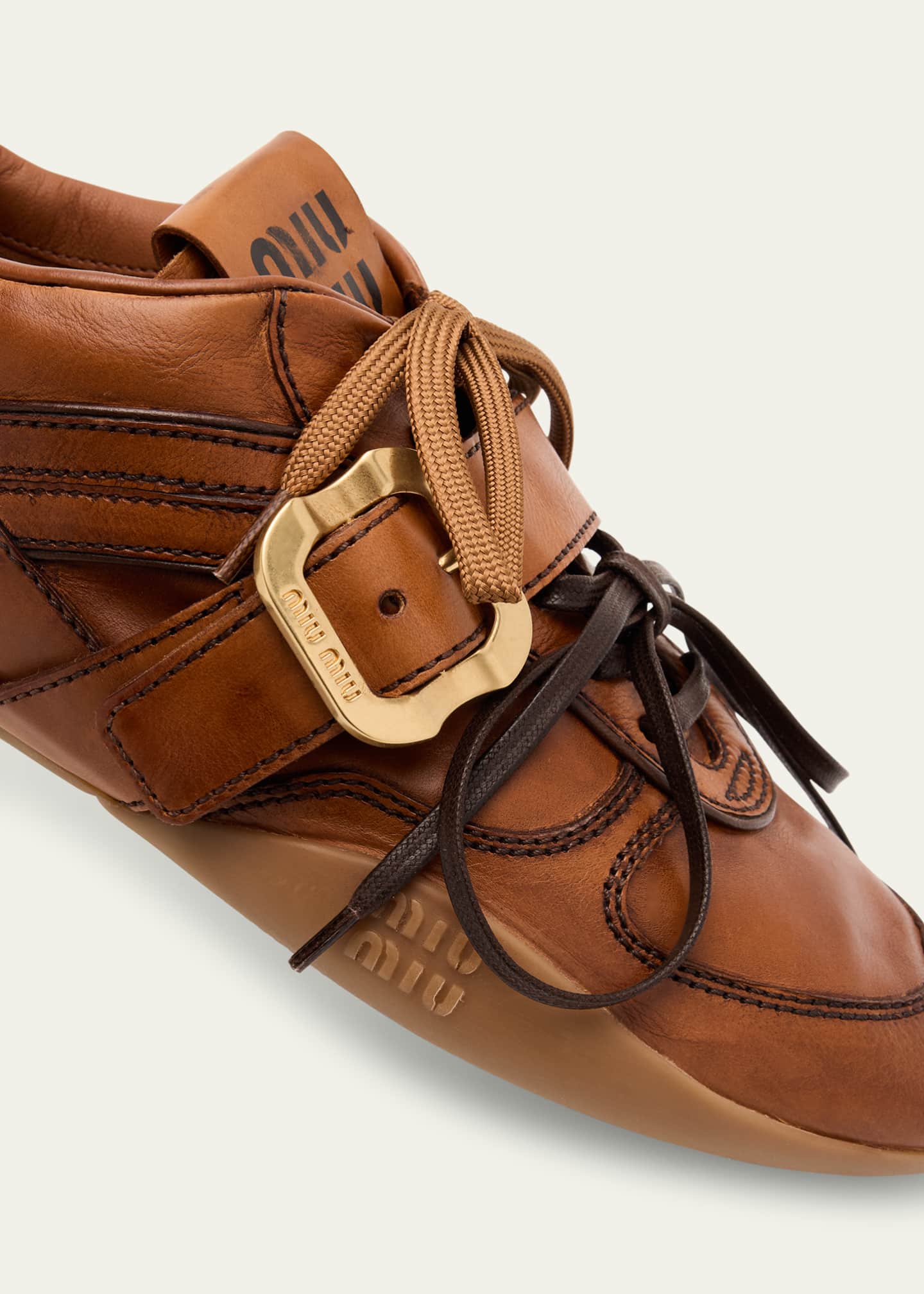 Allacciate Leather Buckle Low-Top Sneakers