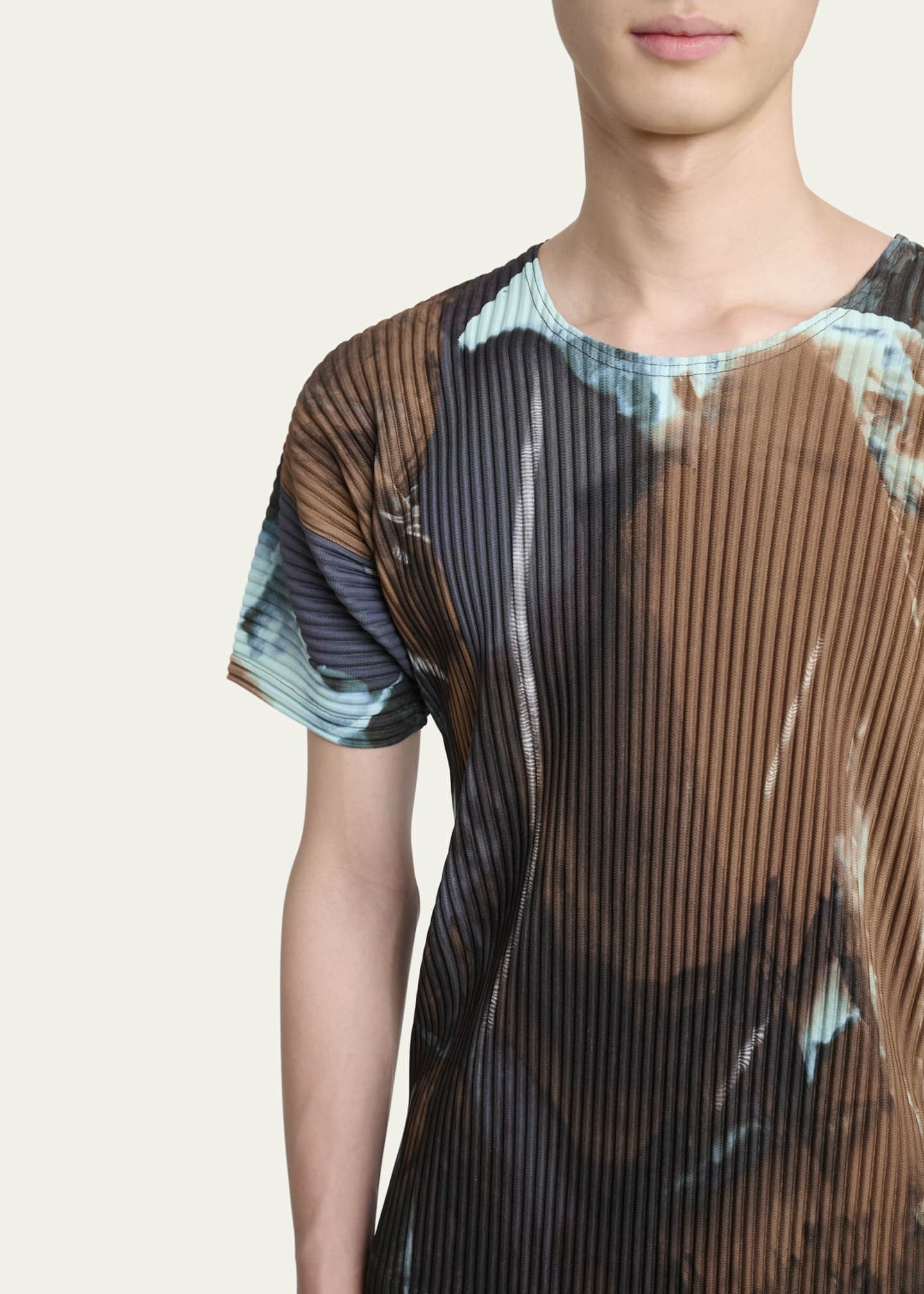 Homme Plisse Issey Miyake Men's Multi Agate Pleated T-Shirt