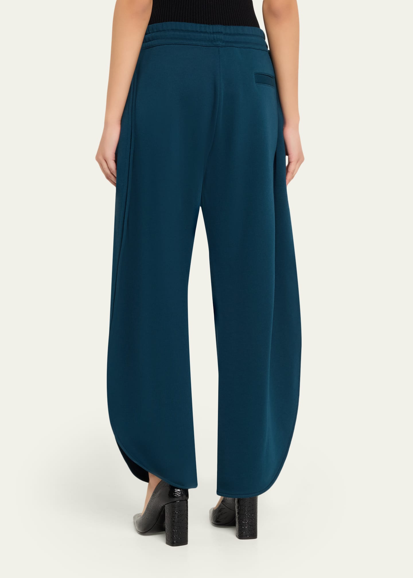 ALAIA アライア　レギンス　スパッツ　ペールラベンダー ALAIA High-Rise Wide-Leg Petal Joggers - Bergdorf Goodman