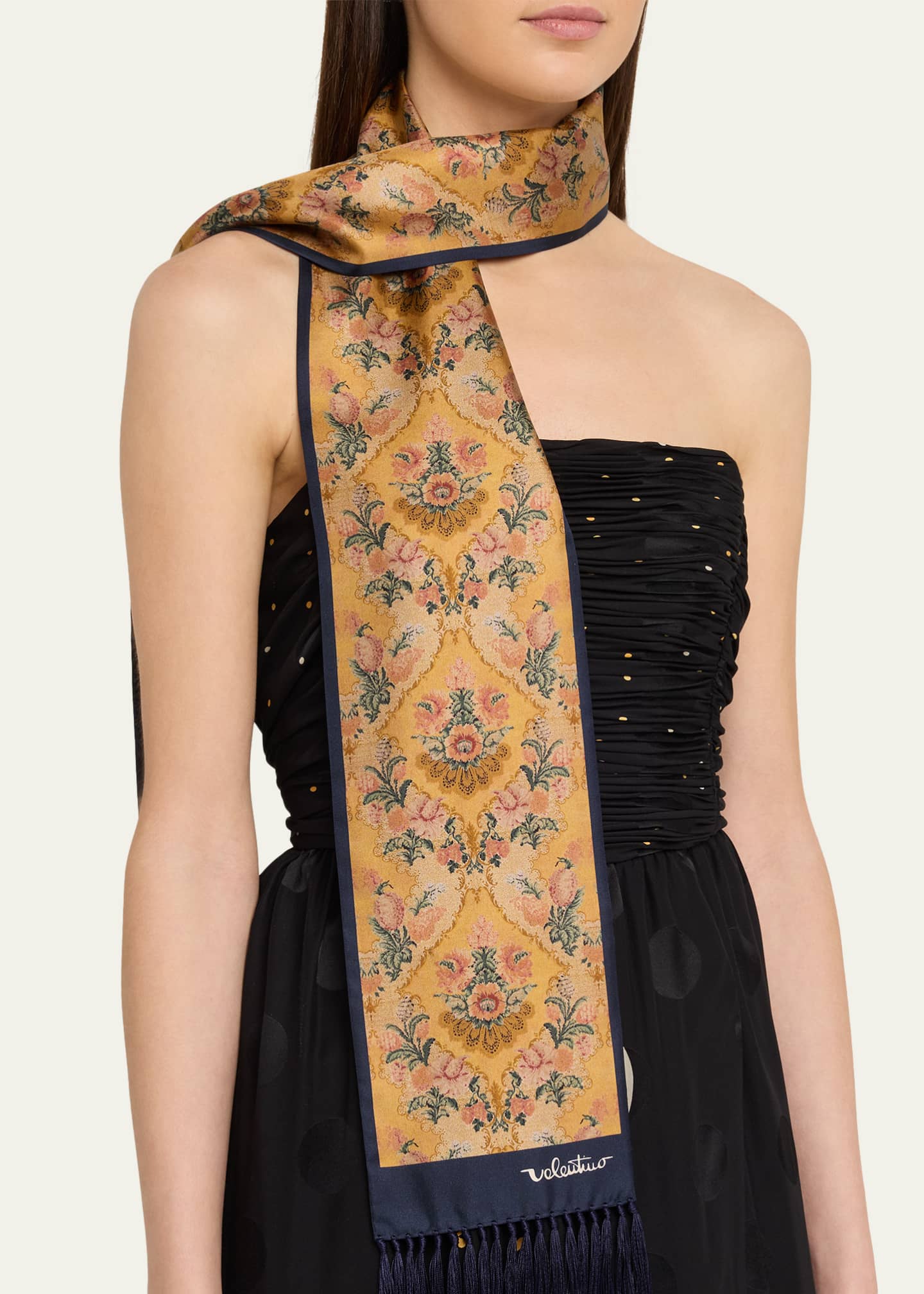 い*ー様 Valentino Garavani ストール Valentino Garavani Men's Après L'Hiver Silk Fringe Bandeau Scarf