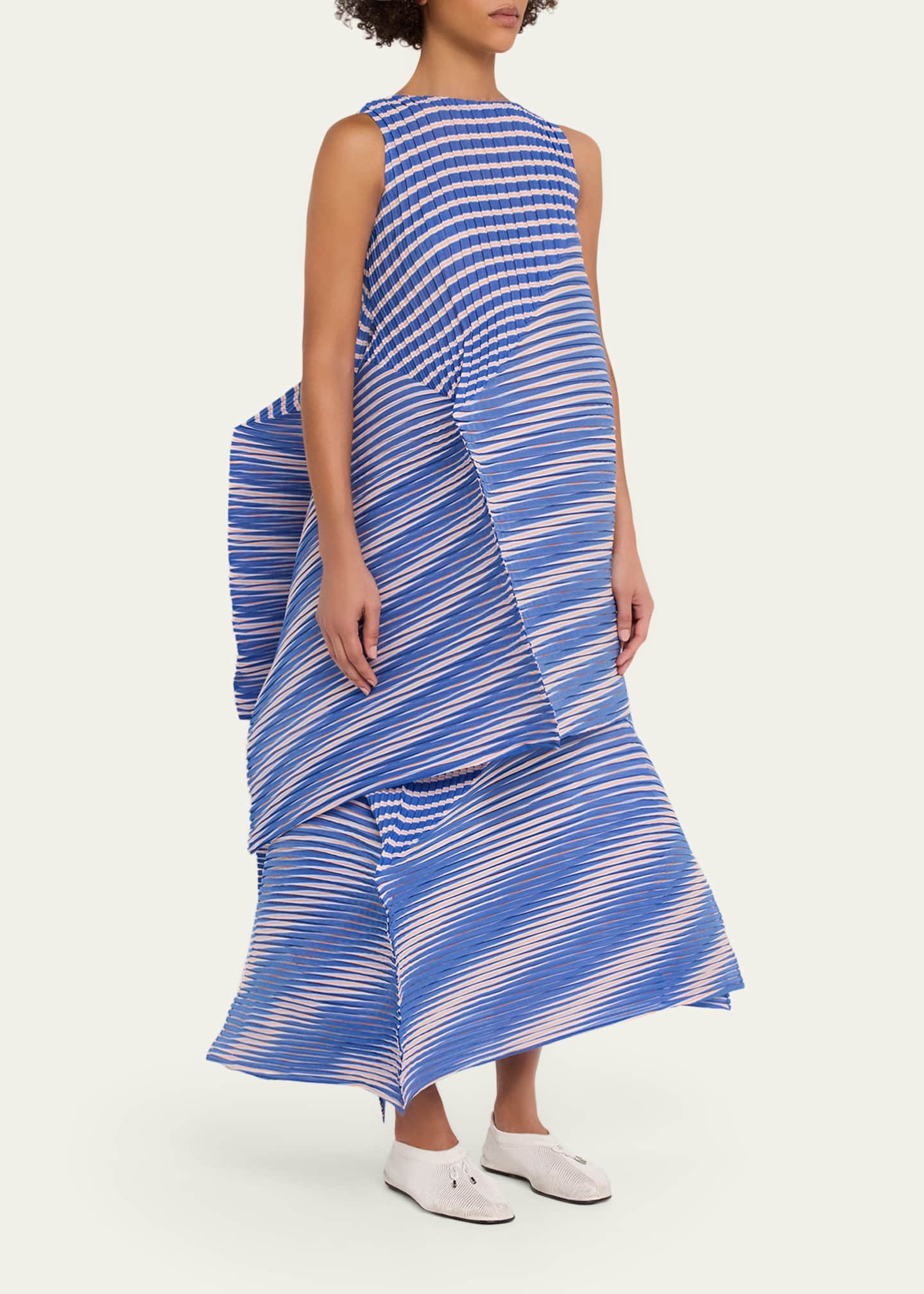 issey miyake mini dress 132 5. SOLID