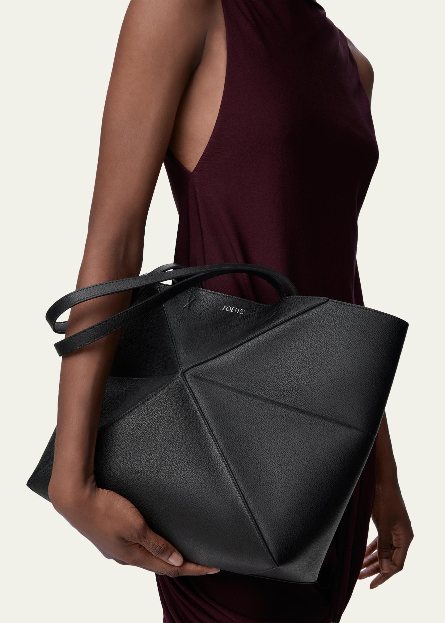 LOEWE Puzzle Bag ブラック　並行輸入品 LOEWE Puzzle Fold Tote Bag in Leather - Bergdorf Goodman