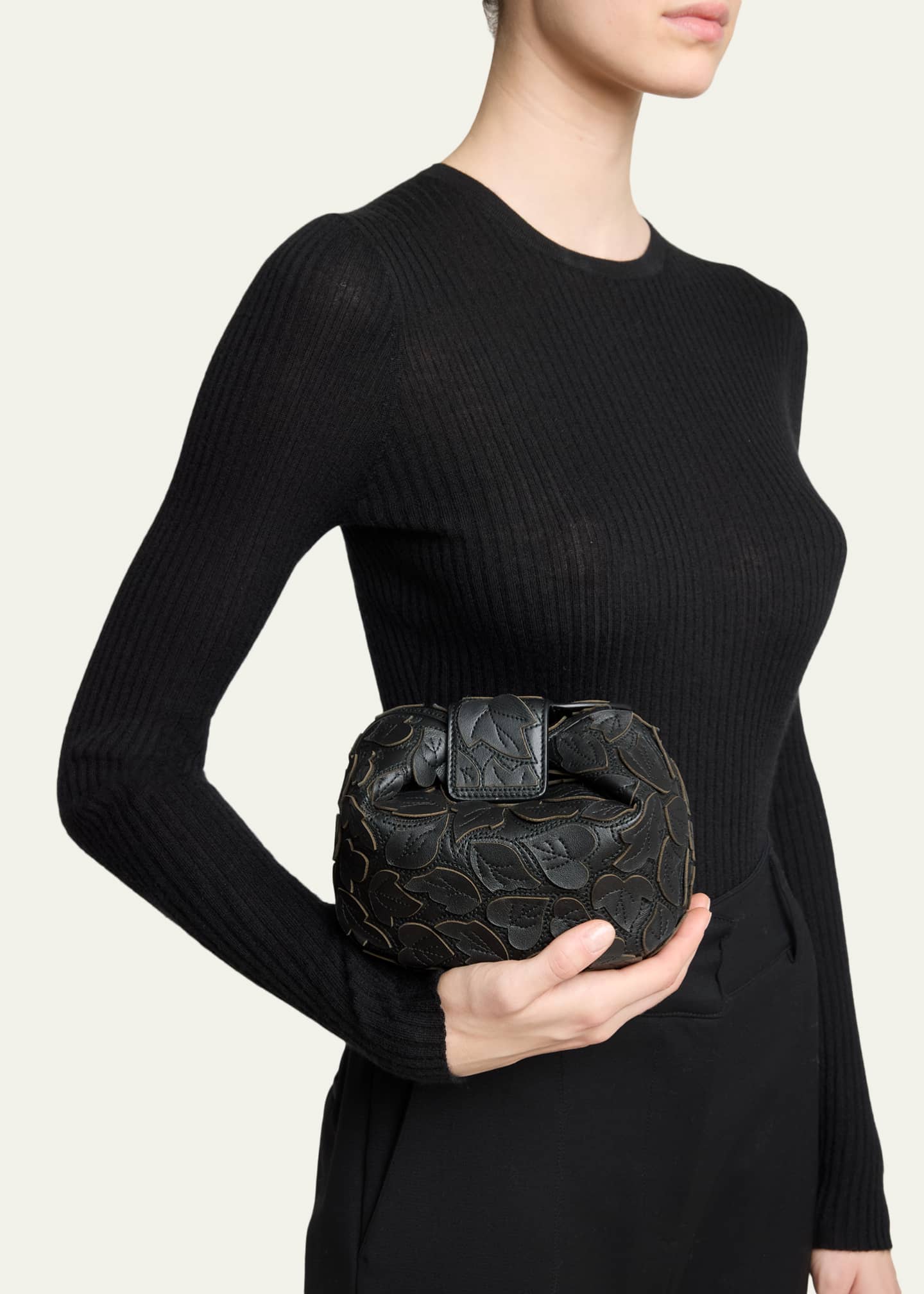 HARVEY NICHOLS(レターヘッド、クラッチBag3点セット) Gabriela Hearst Demi Leaf Applique Nappa Leather Clutch Bag