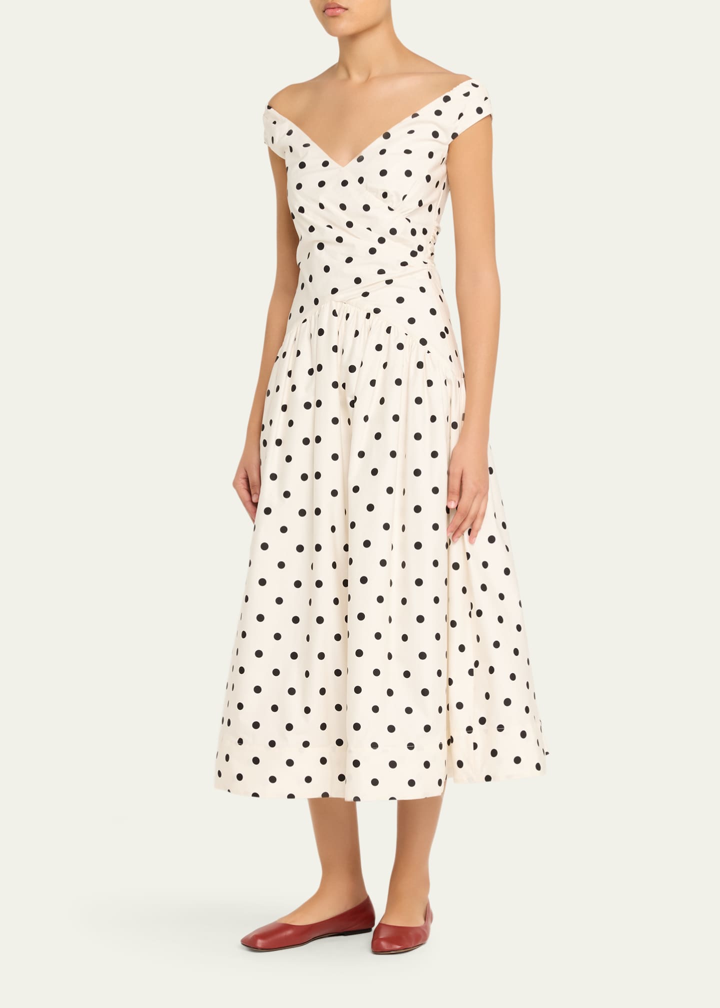self portrait women's cream polka dot taffeta midi dress paigelorenze wears CREAM POLKA DOT TAFFETA MIDI DRESS at Wimbledon 