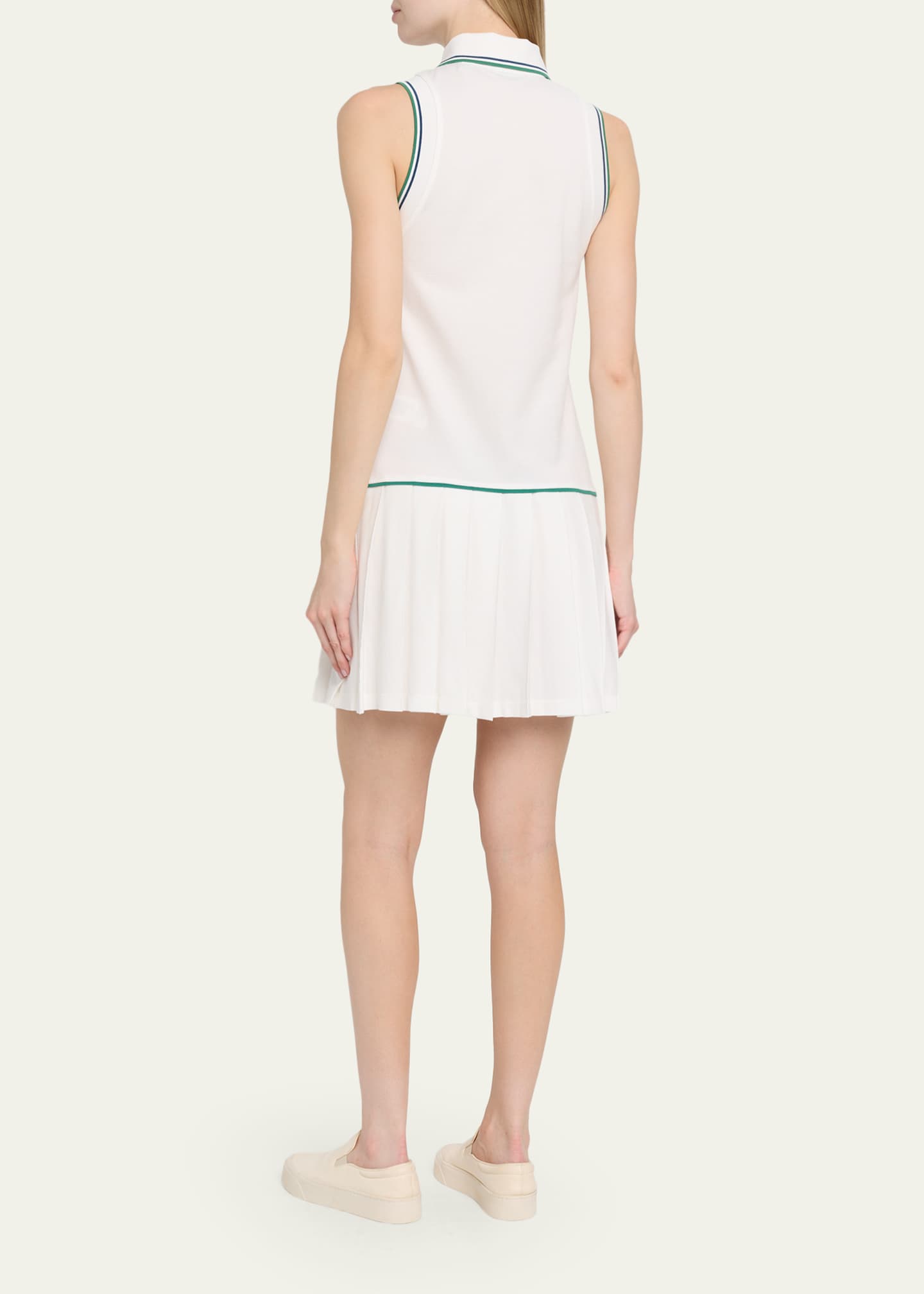 burberry pleated dress Open-back Stretch Silk And Crepe Chain Detail Dress, Brand Size 4 (US Size 2) It is made from 100% cotton Burberry Fishnet and Lace Pleated