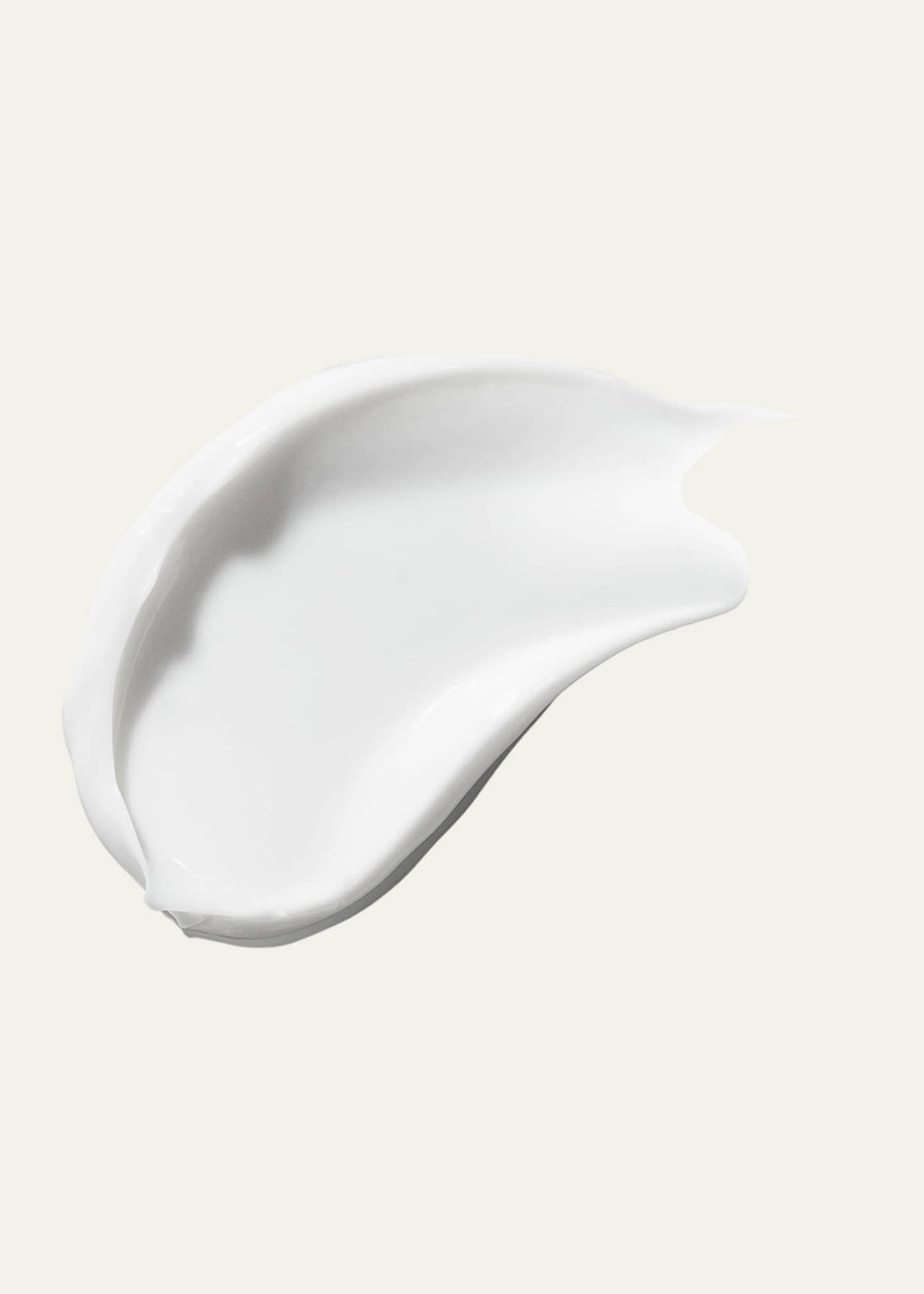 La Mer The Hand Treatment Hydrating Lotion, 3.4 oz. Image 2 of 2