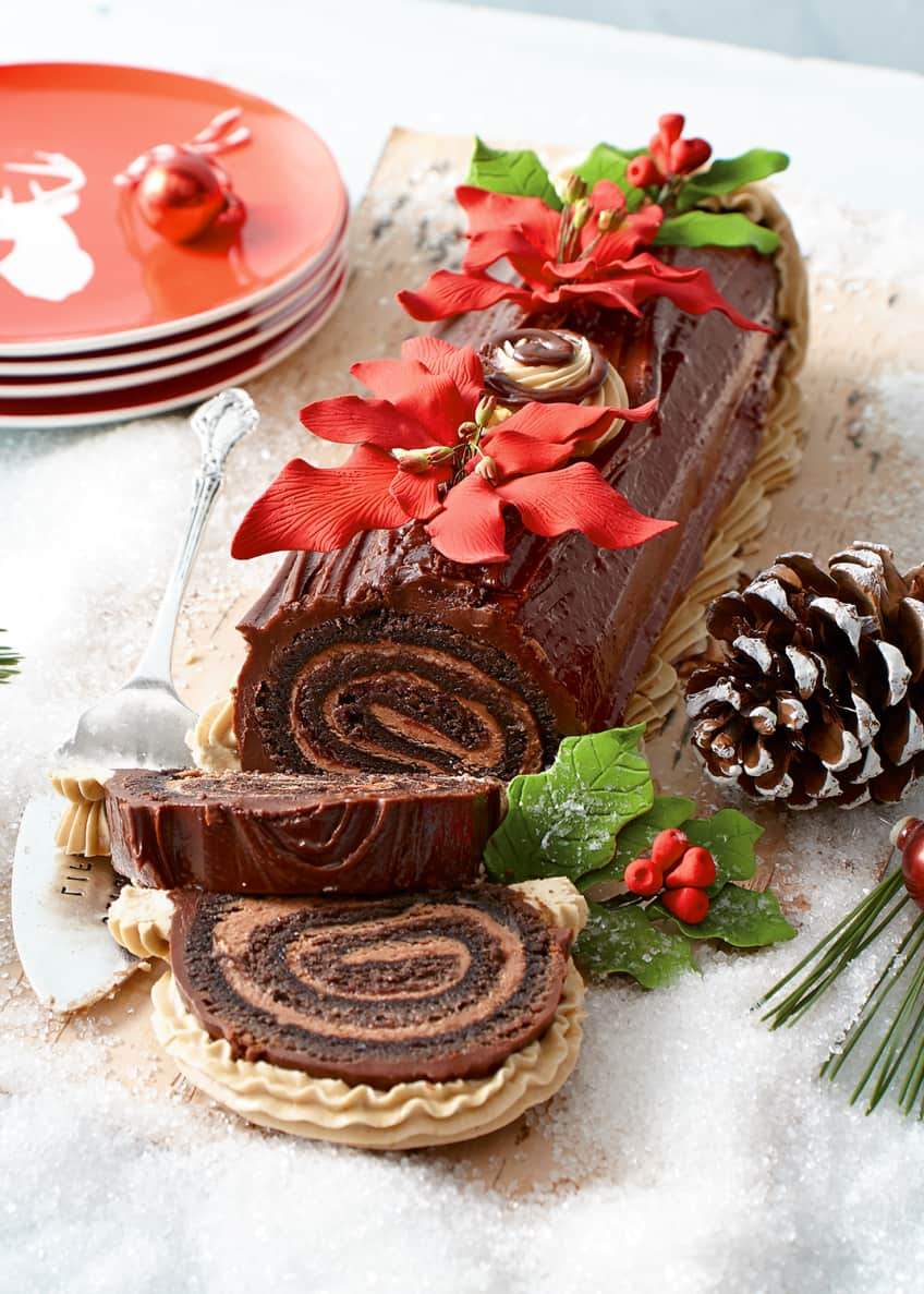 Tootie Pie Company Buche de Noel Yule Log Cake, For 12-24 People ...