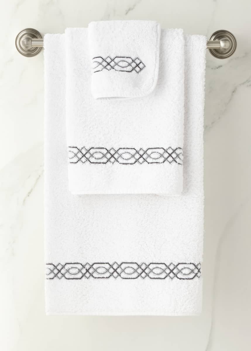 Bella by Graccioza Bath Towel