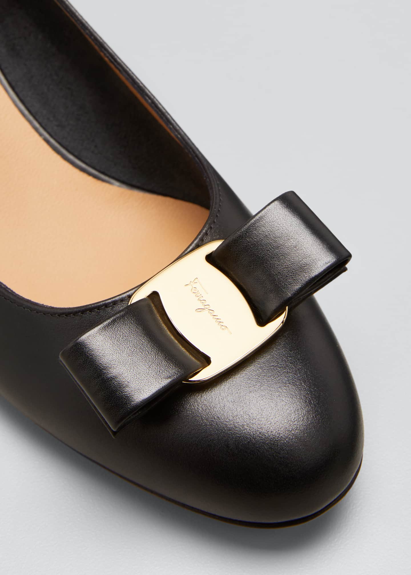salvatore ferragamo bow