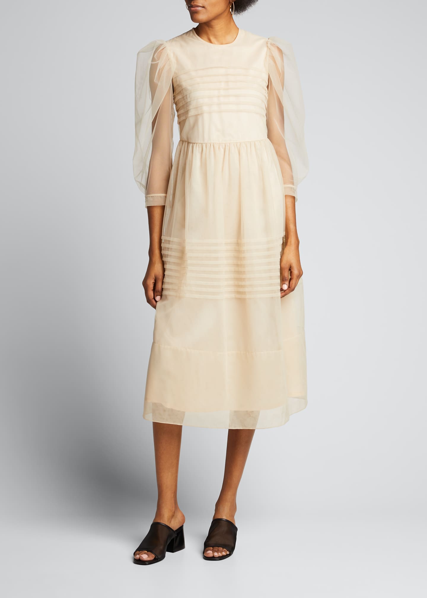 tulle puff sleeves