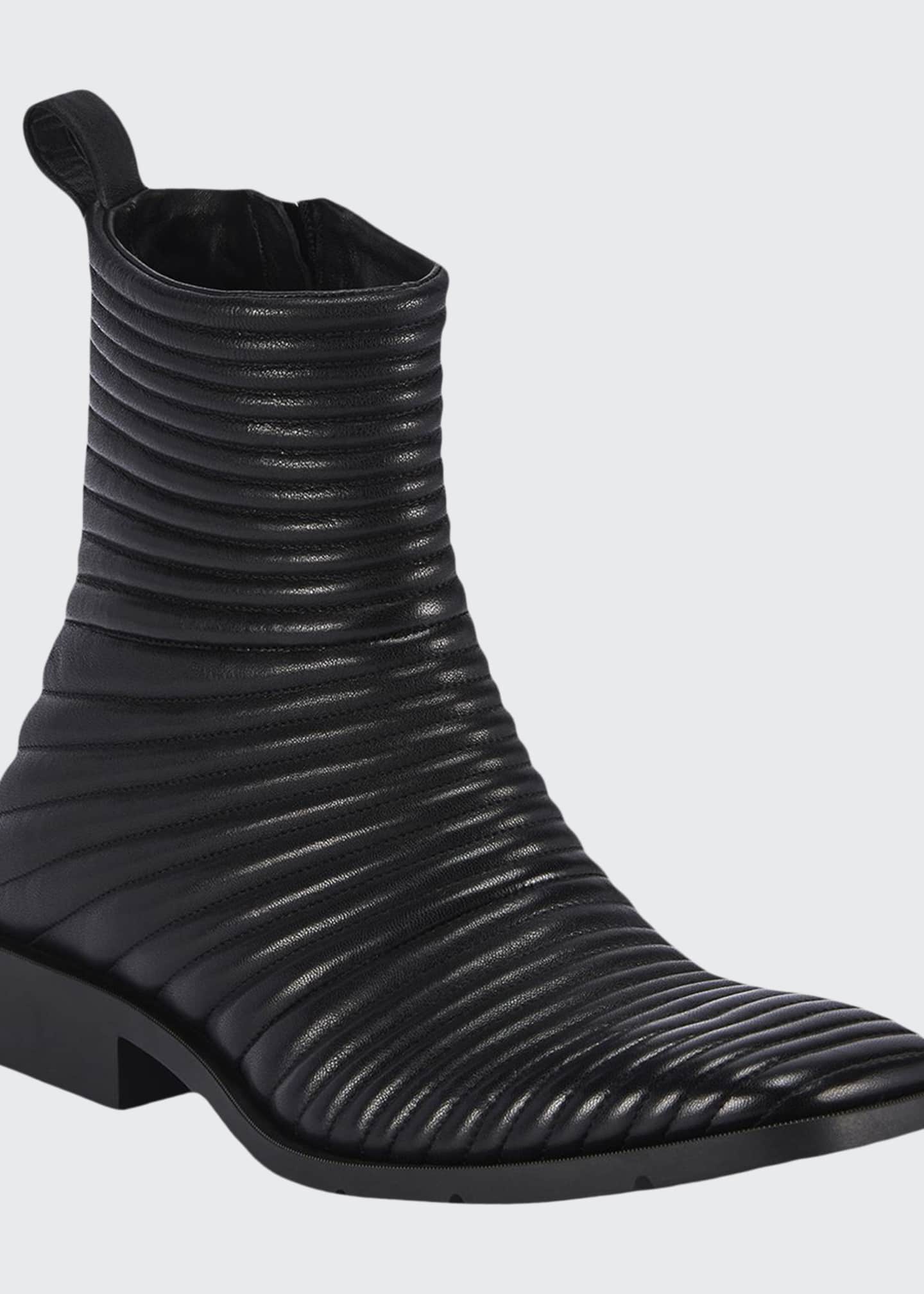 dense spazzolato leather boots