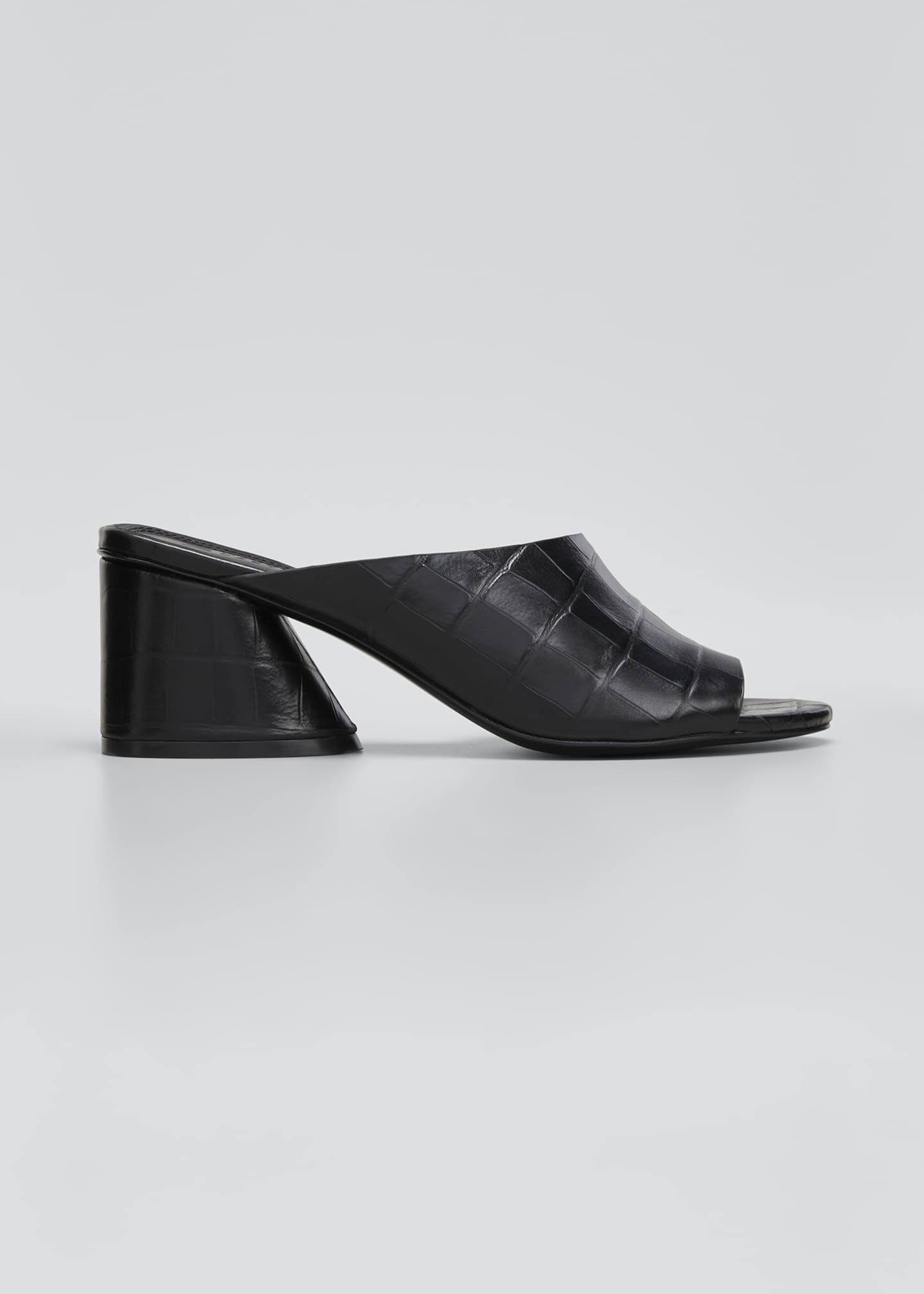 Mercedes castillo izar slide shop