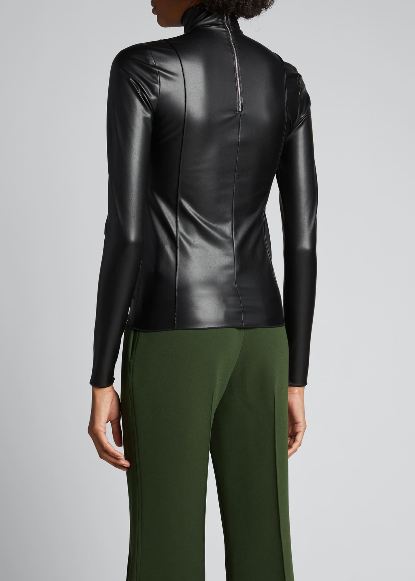 peter do turtleneck