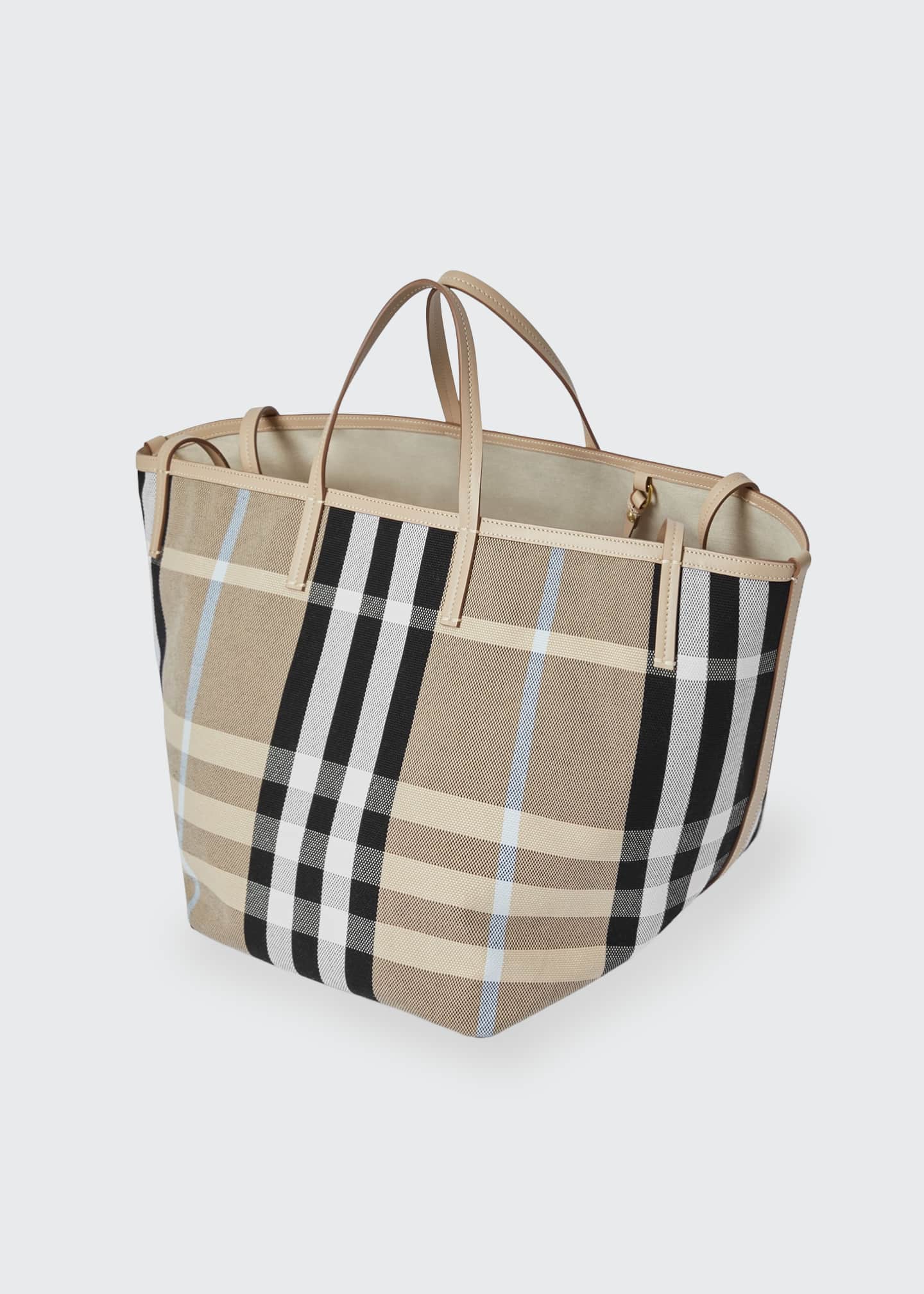 burberry beach bag