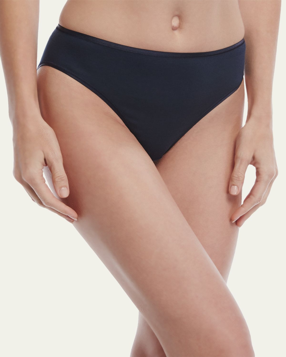 Hanro Seamless High-Cut Cotton Briefs | Thumbnail 5 Hanro Seamless High-Cut Cotton Briefs | Thumbnail 5