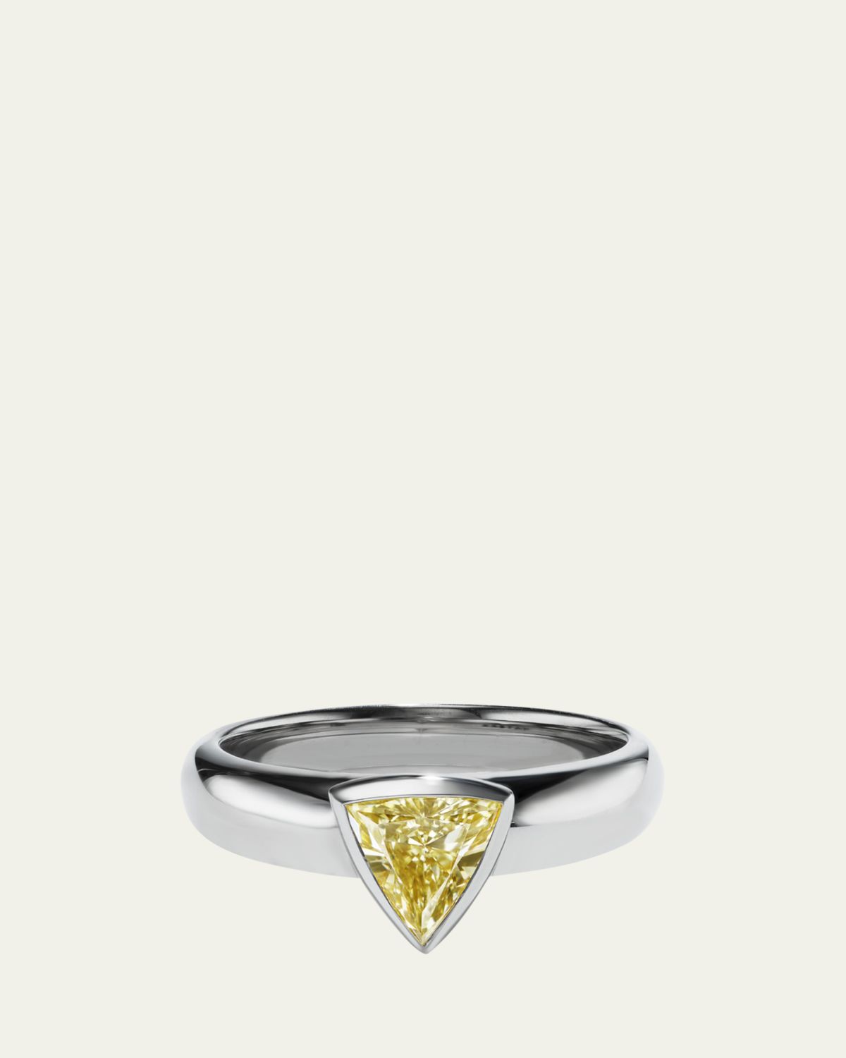 Aaryah 18K White Gold Triangular Brilliant Diamond Ellie Ring, Size