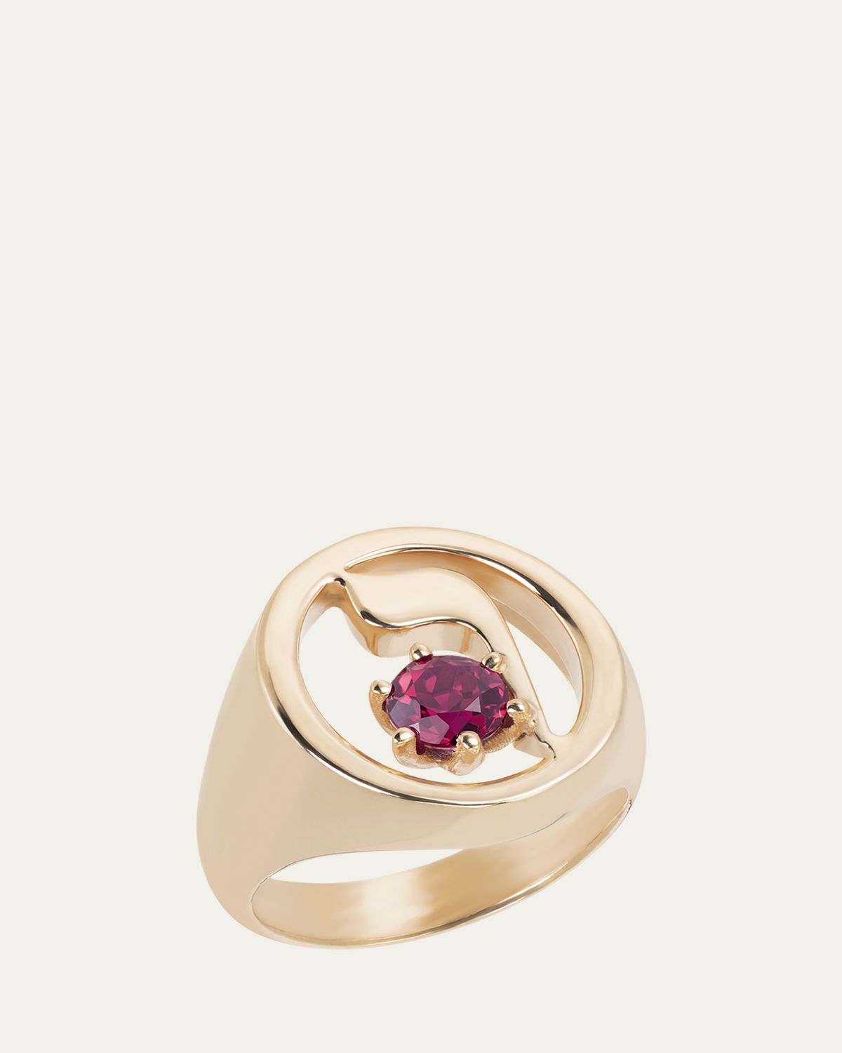 Procaccia Jewelry 18K Gold Hebrew VAV Initial Signet Ring | Thumbnail 5