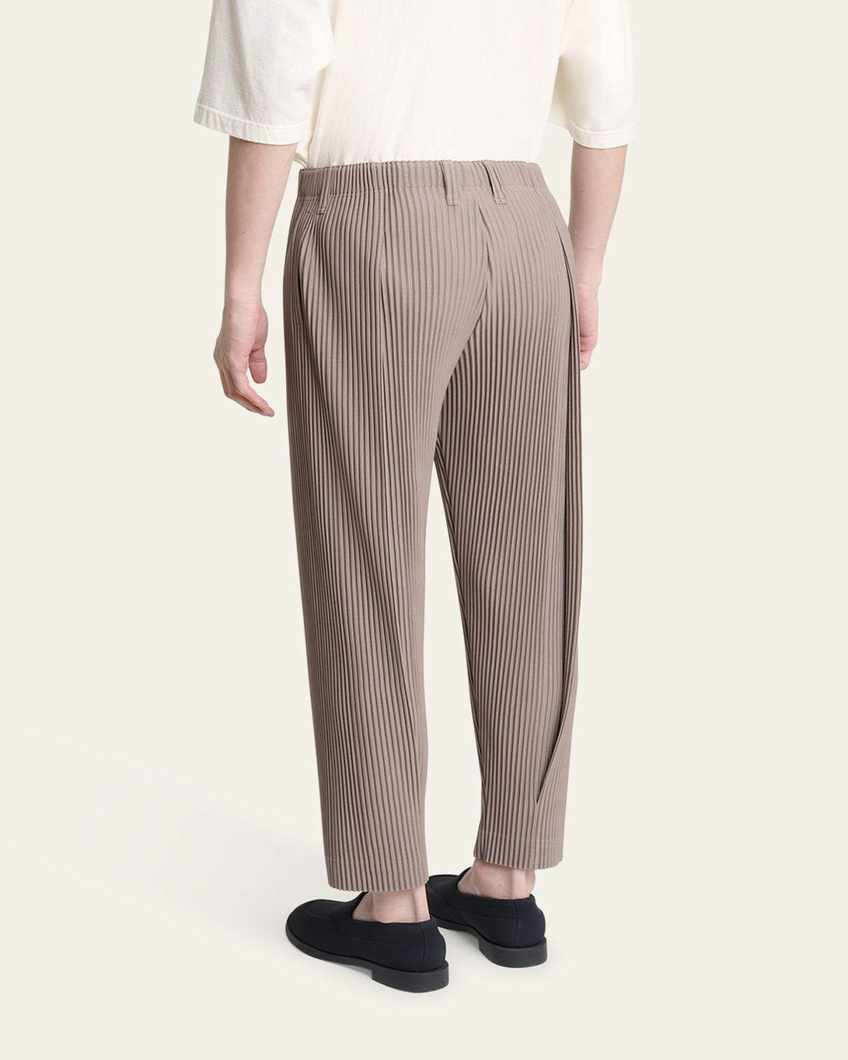 Homme Plisse Issey Miyake Men's Gray Tailored Single Pleat Pants | Thumbnail 3