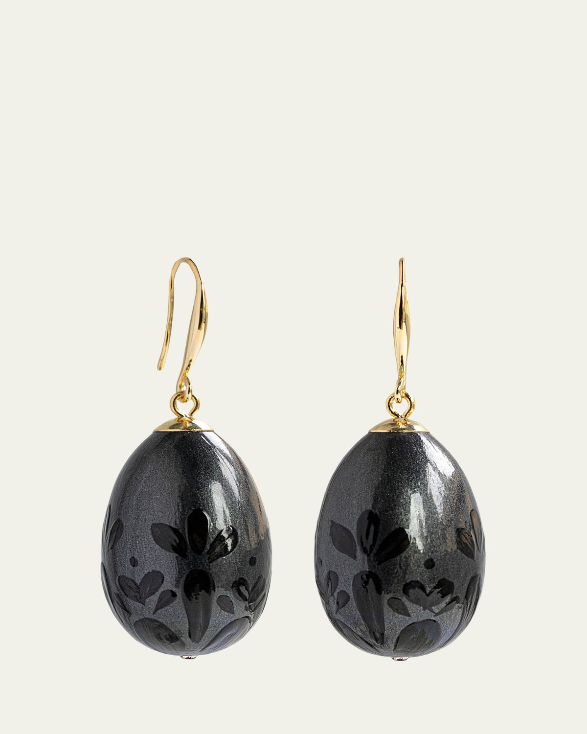 Saule Label Nova Earrings in Phantom Black